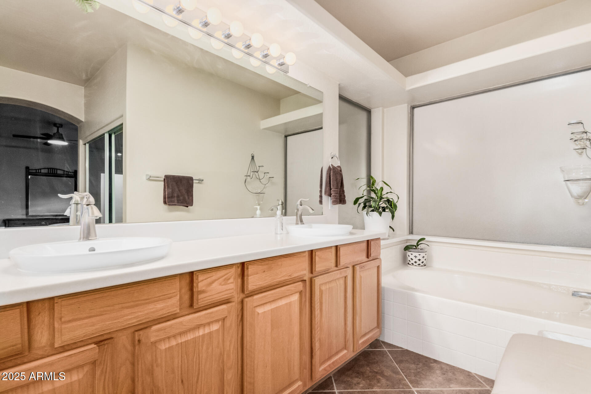 24909 W RED ROBIN Drive, Wittmann