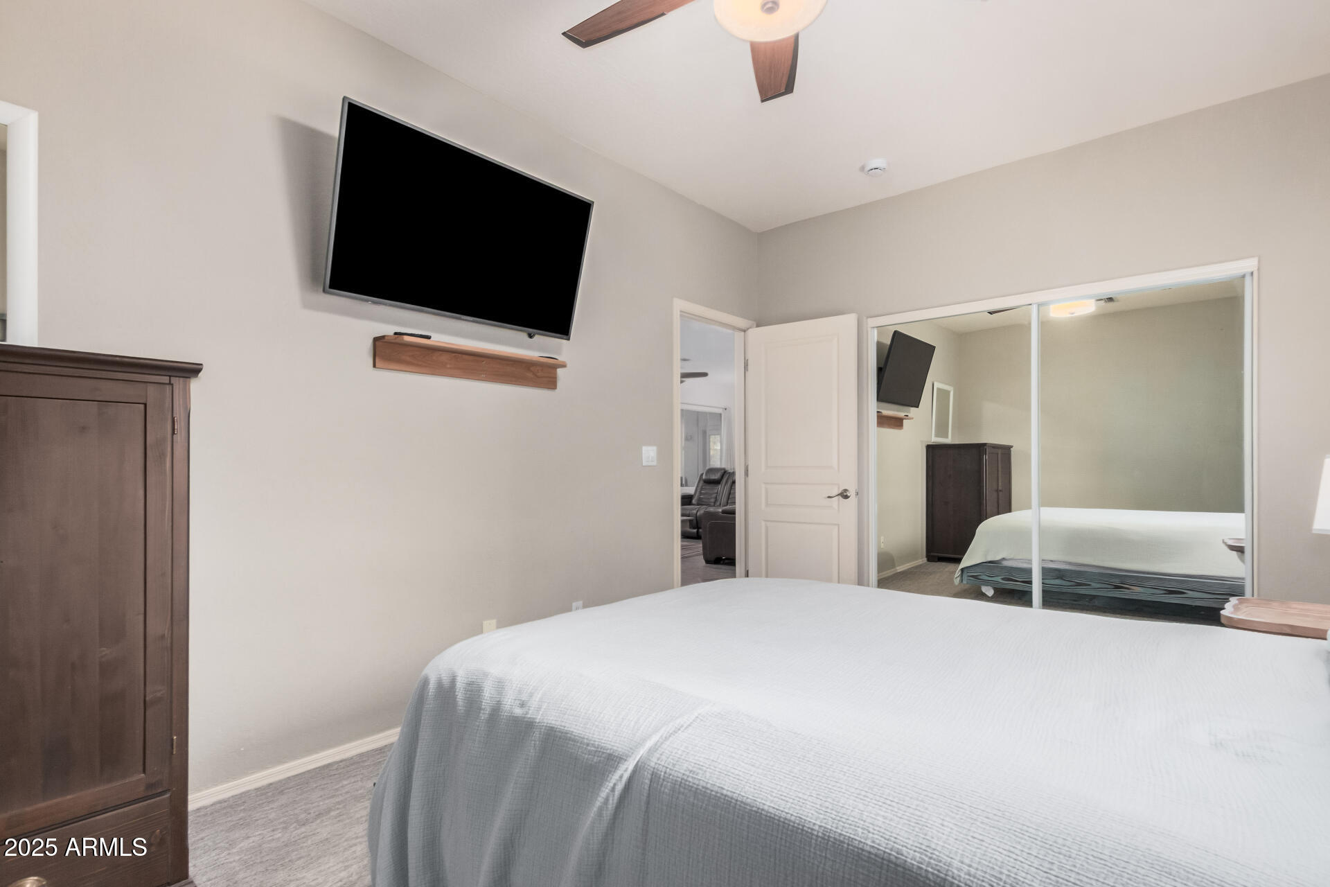 24909 W RED ROBIN Drive, Wittmann