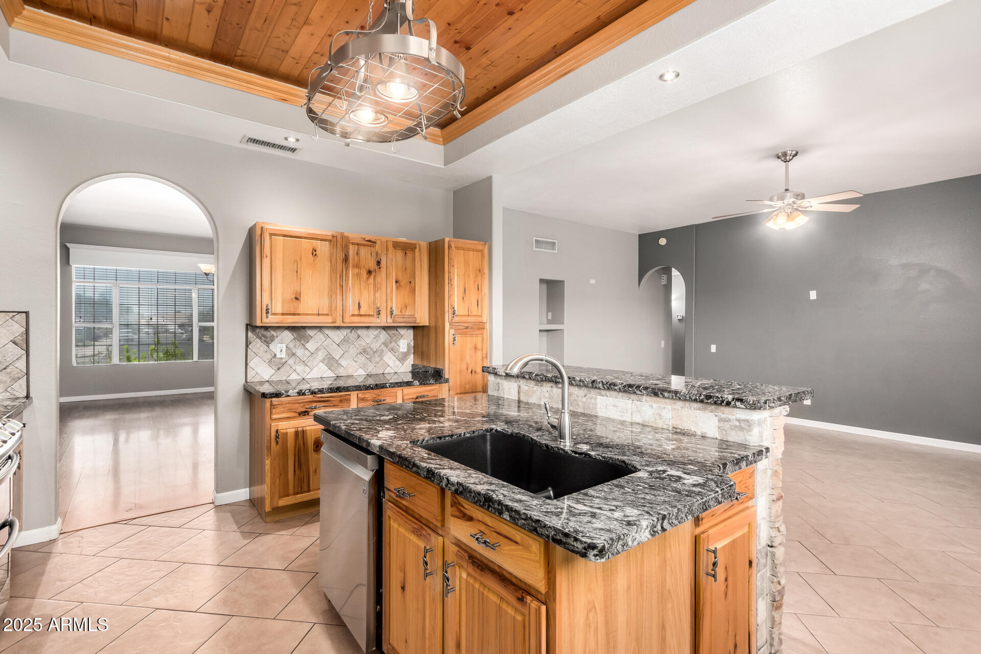 7360 E JUNE Street, Mesa