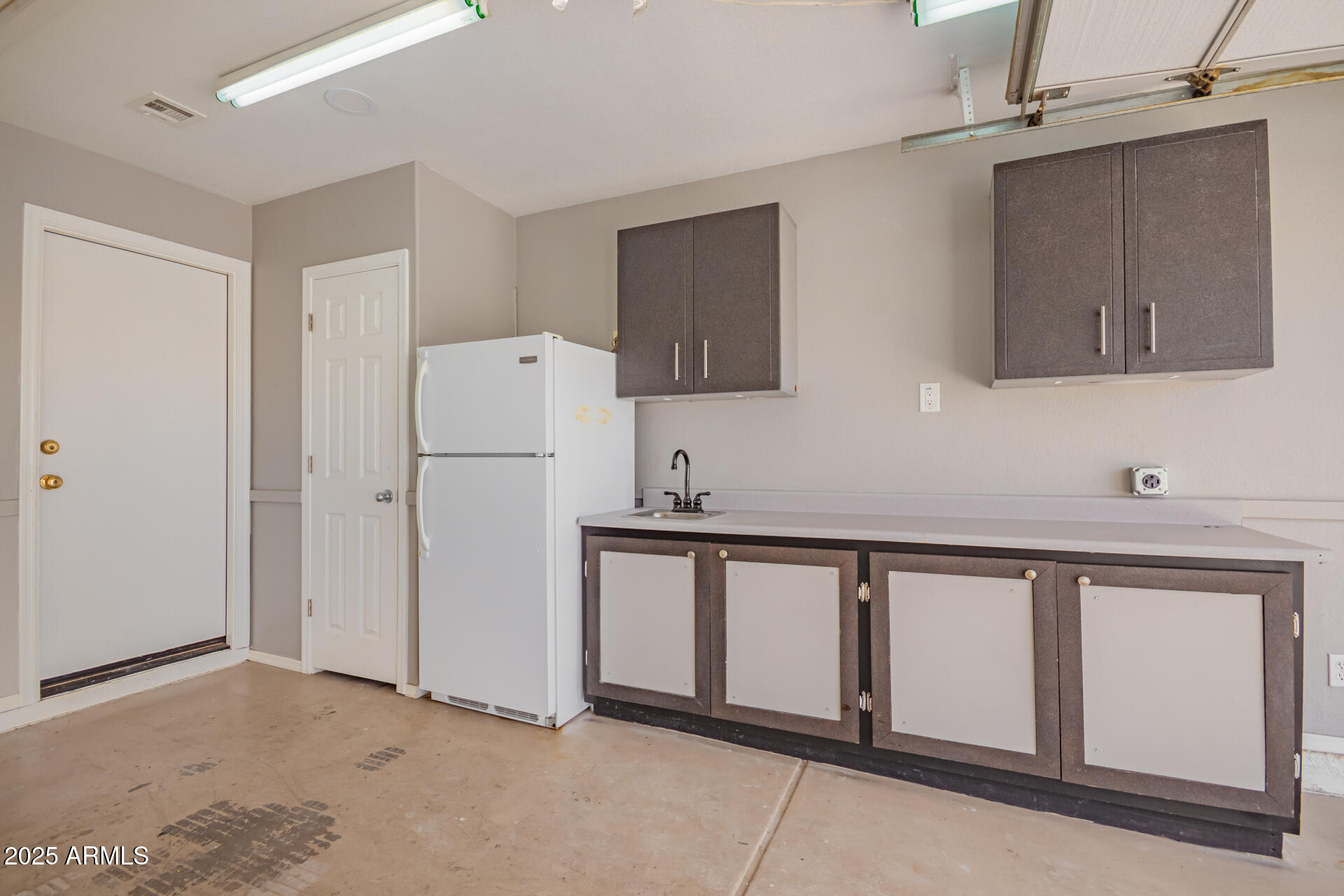 7360 E JUNE Street, Mesa