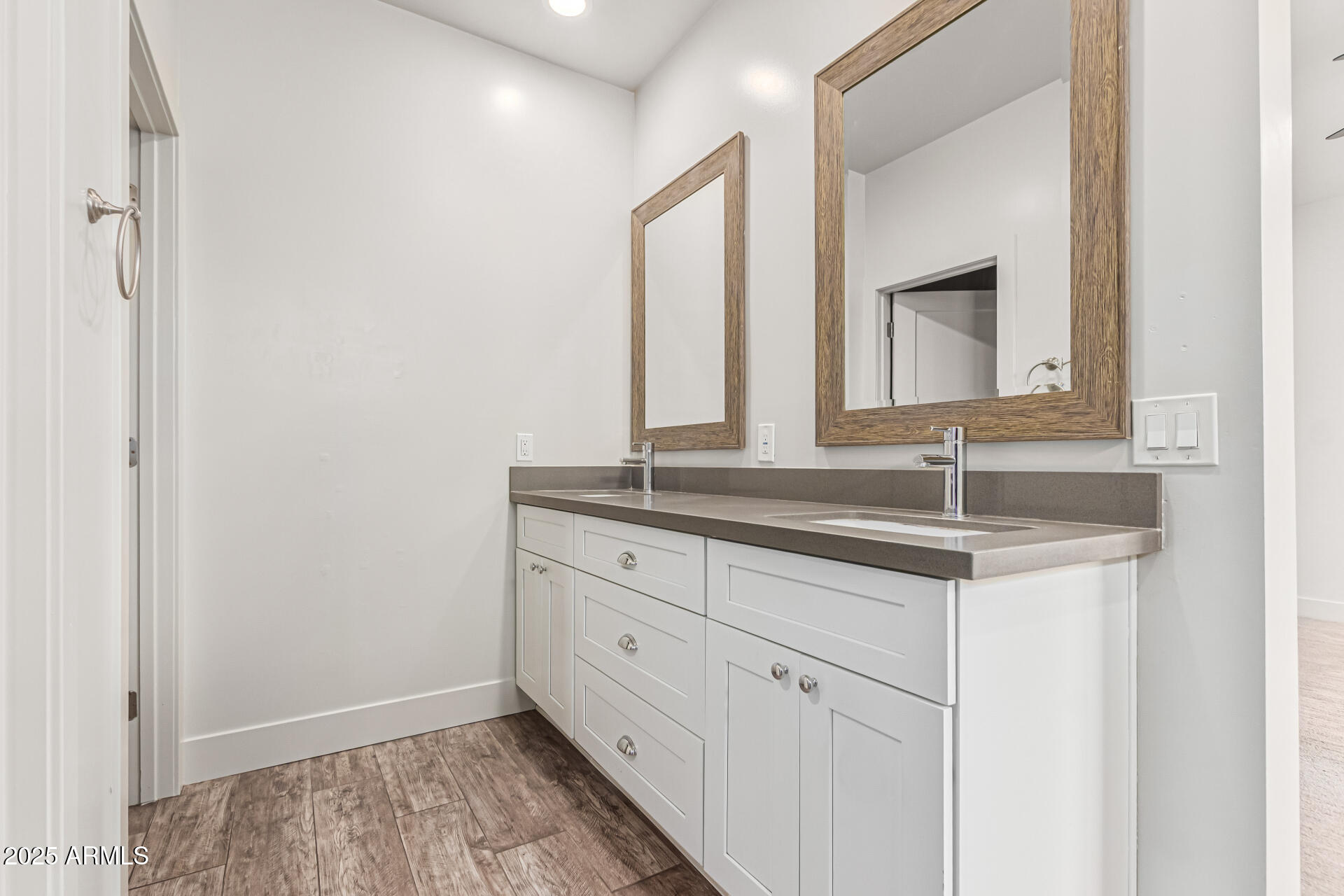 1005 E WELDON Avenue, Phoenix