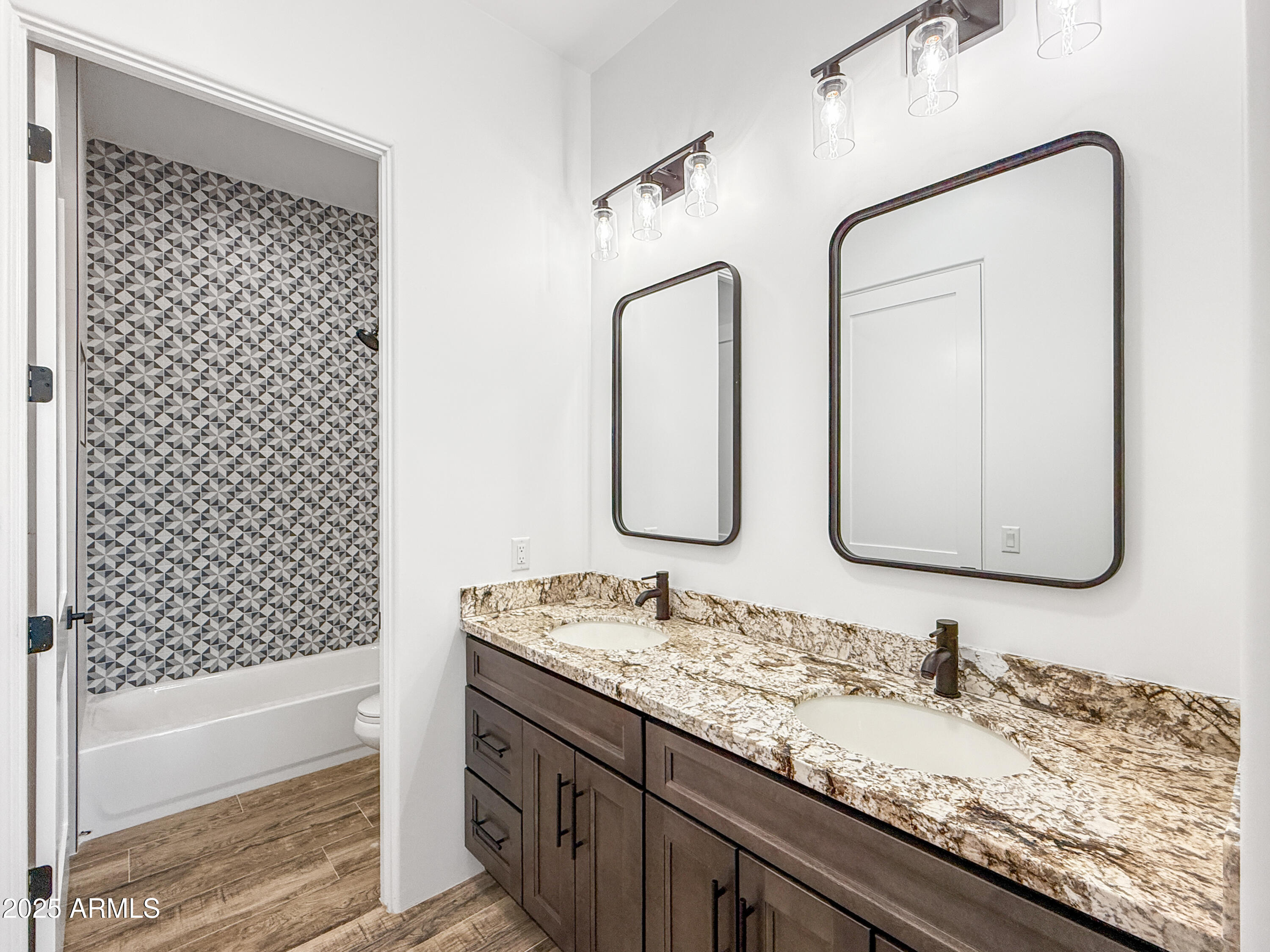 3227 W LONG RIFLE Road