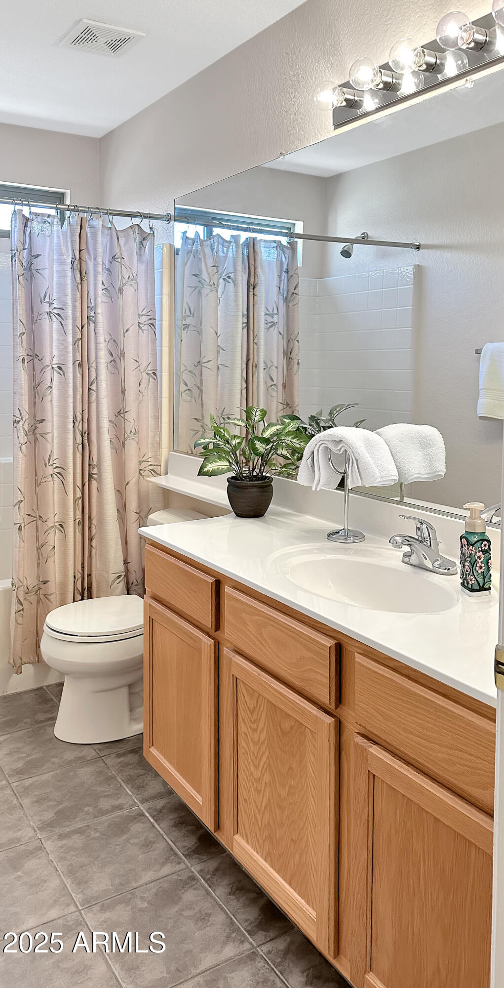 8751 W ROYAL PALM Road, Peoria