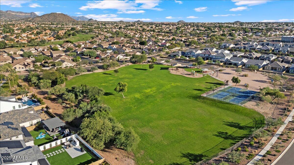 5632 E SANDIA Street