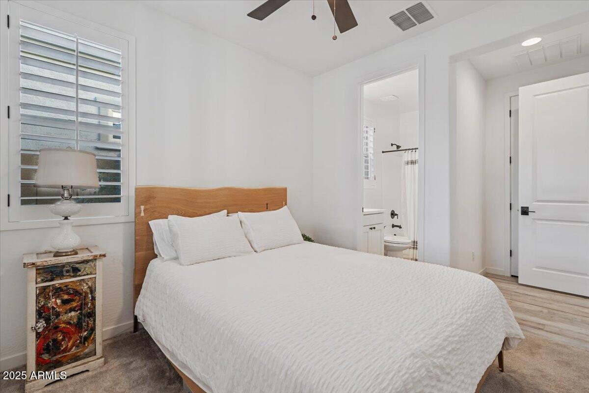 5632 E SANDIA Street