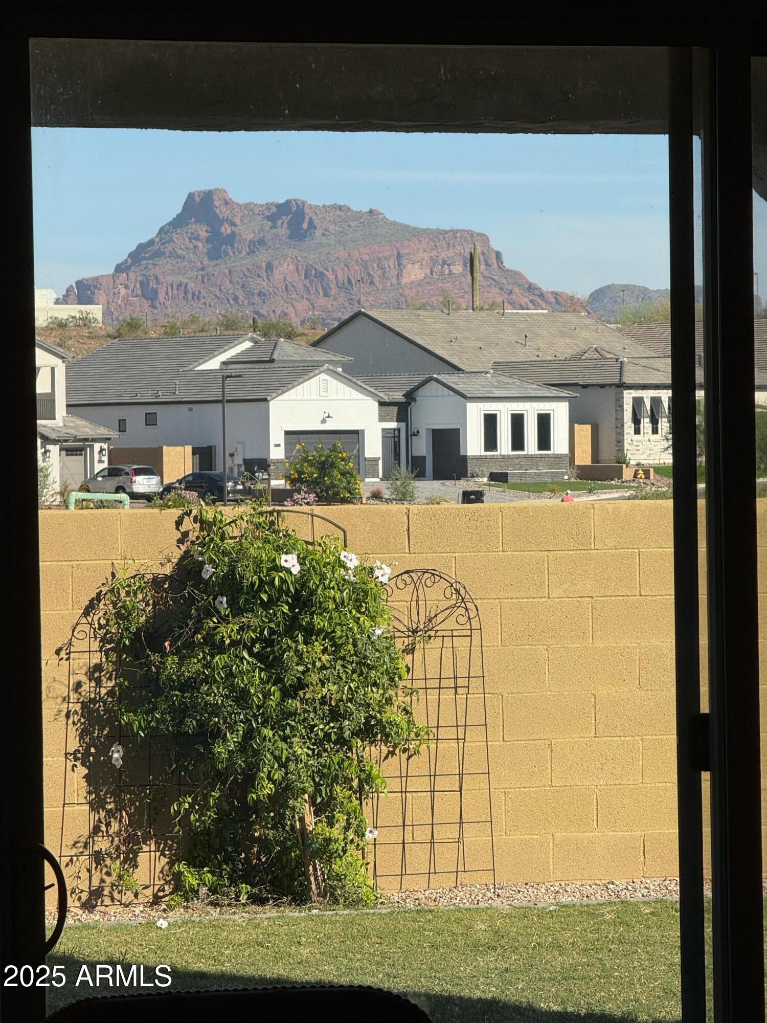 5632 E SANDIA Street