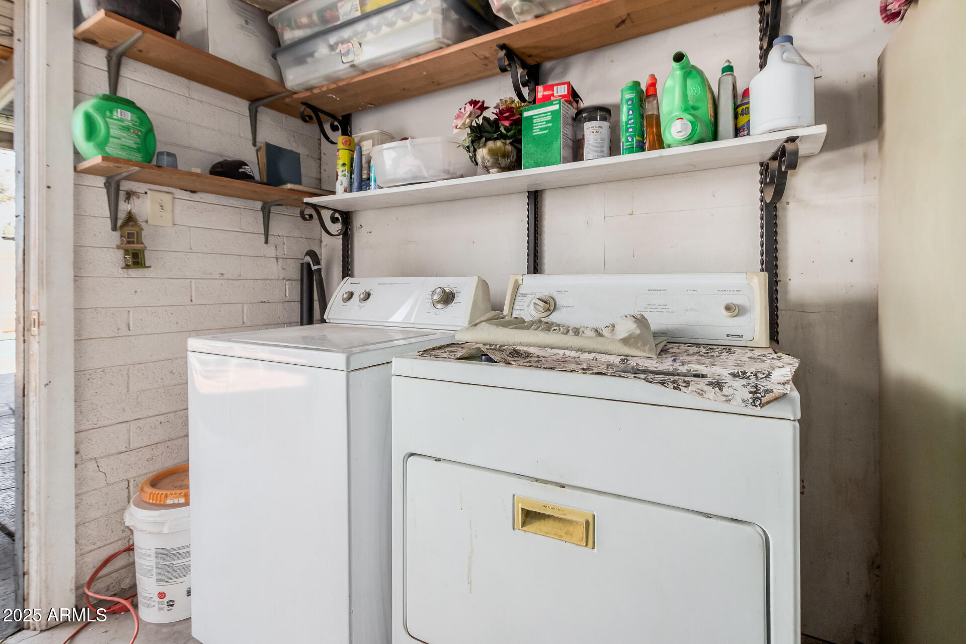 5858 W MINNEZONA Avenue, Phoenix