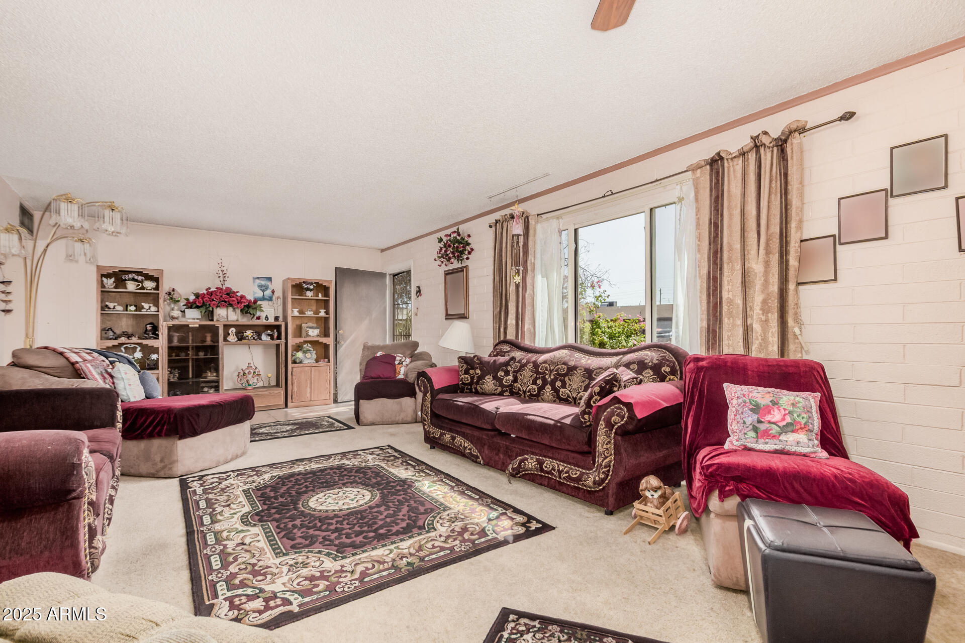 5858 W MINNEZONA Avenue, Phoenix