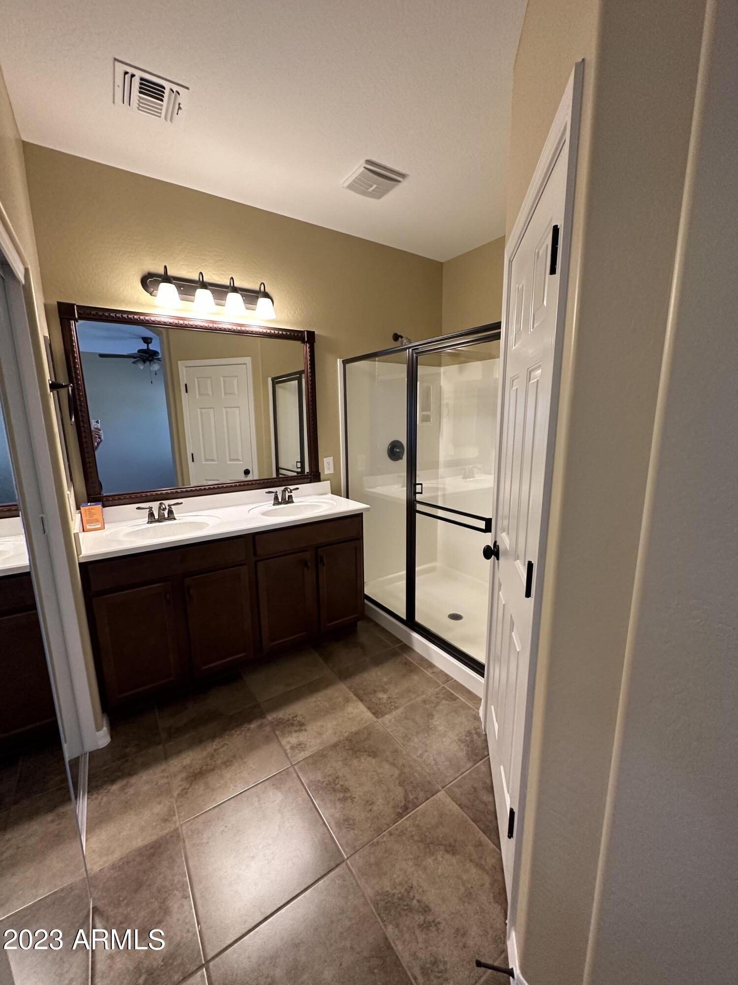 946 W BASSWOOD Avenue, San Tan Valley