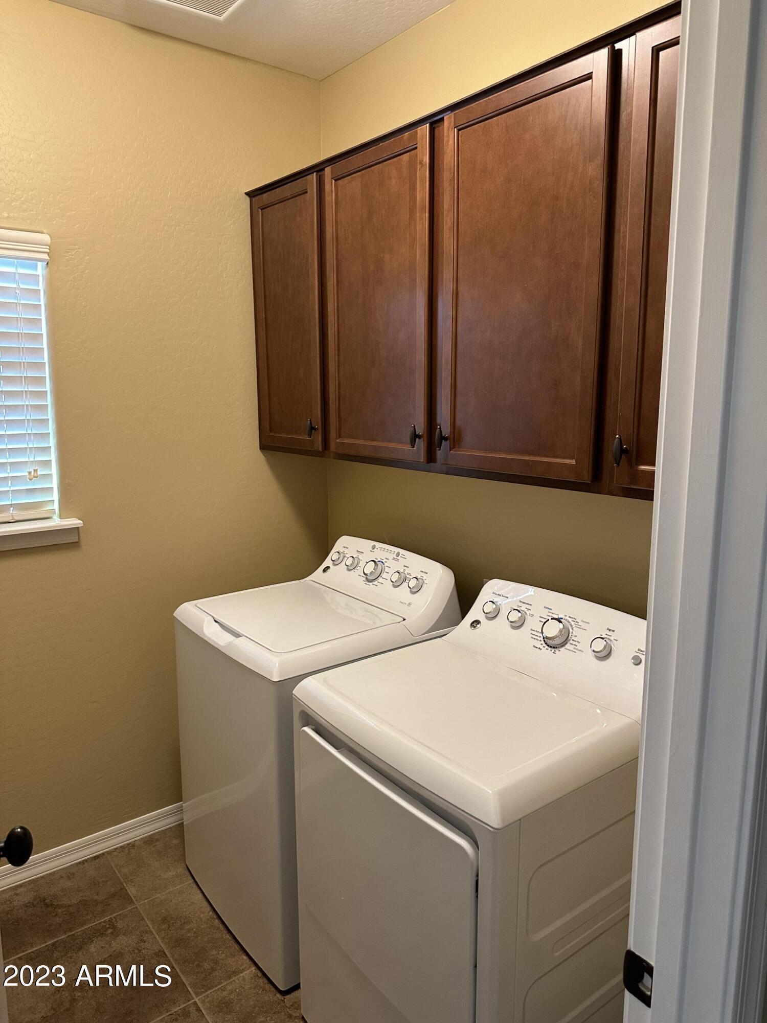 946 W BASSWOOD Avenue, San Tan Valley