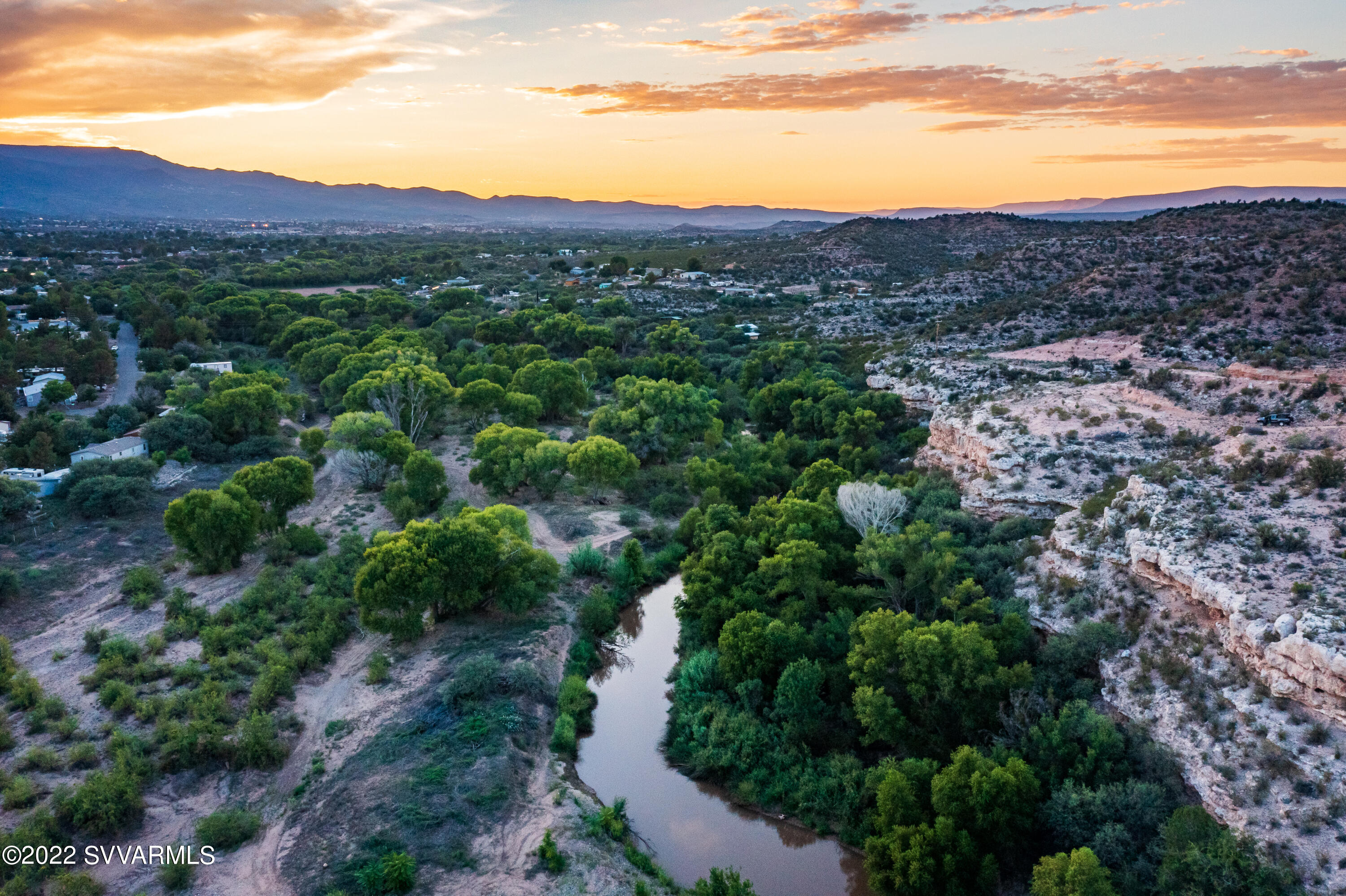 0 Flowing Tani Trail -