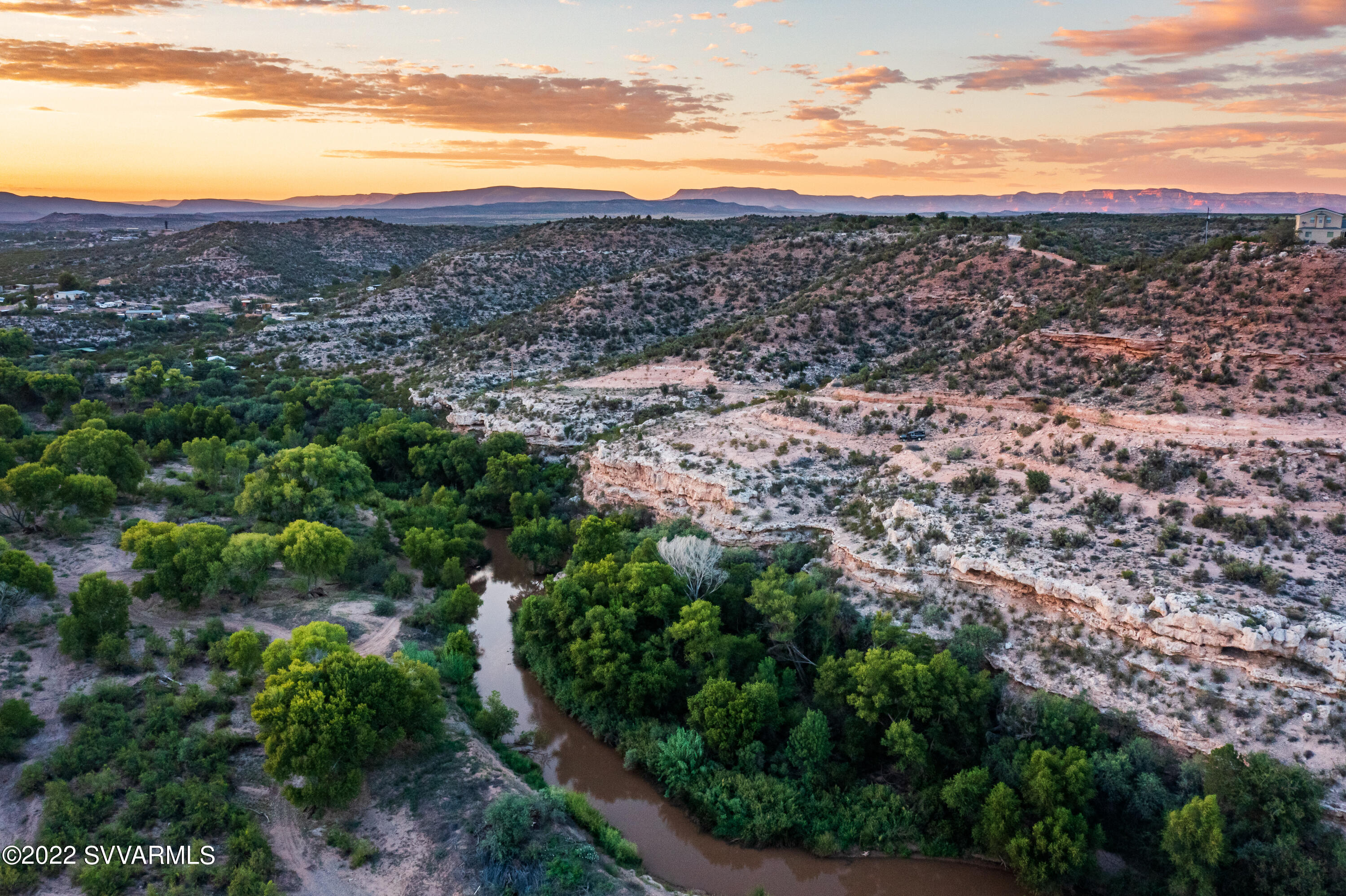 0 Flowing Tani Trail -