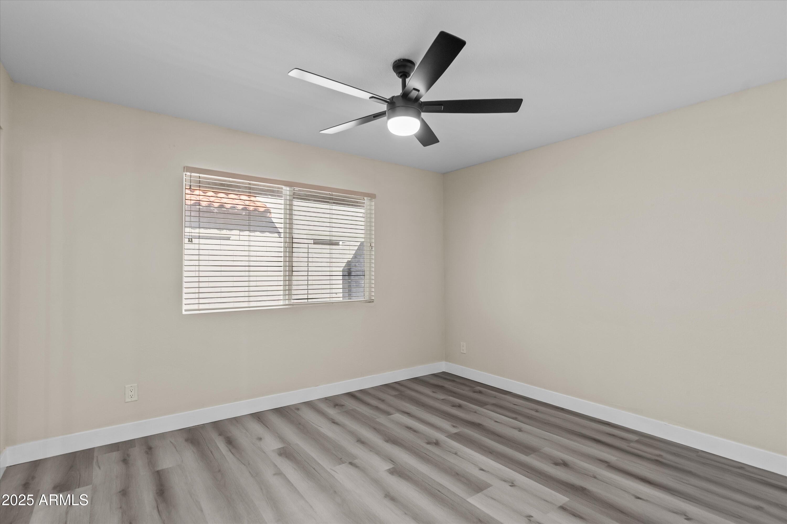 1033 N GRANITE REEF Road