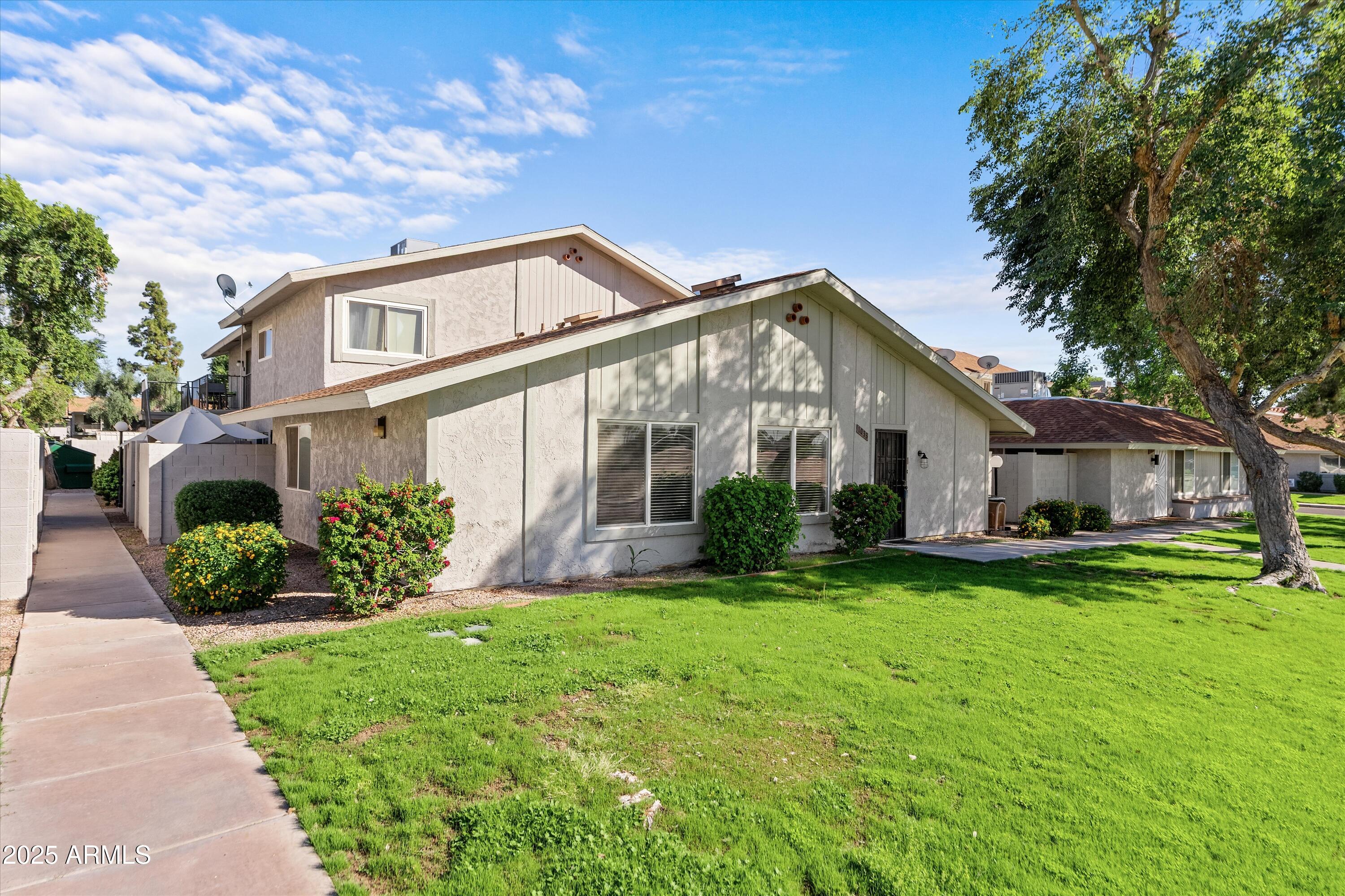 1033 N GRANITE REEF Road