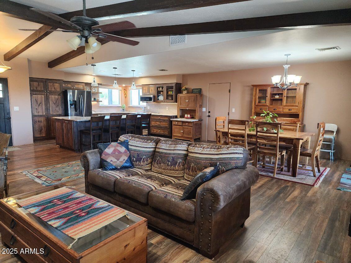 1276 N VULTURE MINE Road