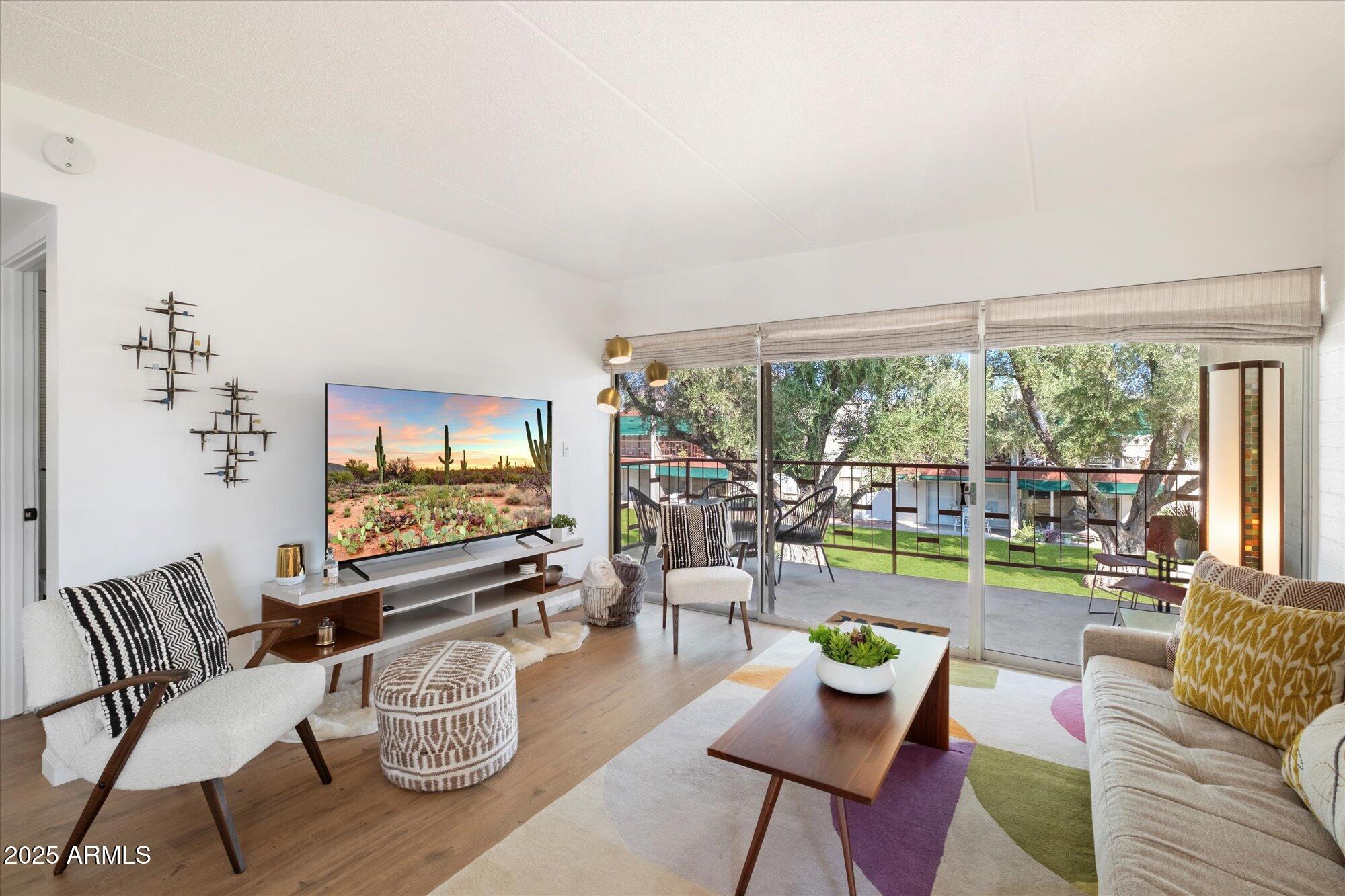 3737 E TURNEY Avenue, 206