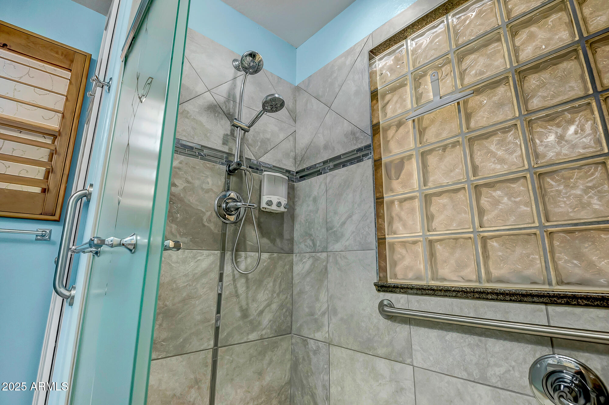 14107 W CORRINE Drive