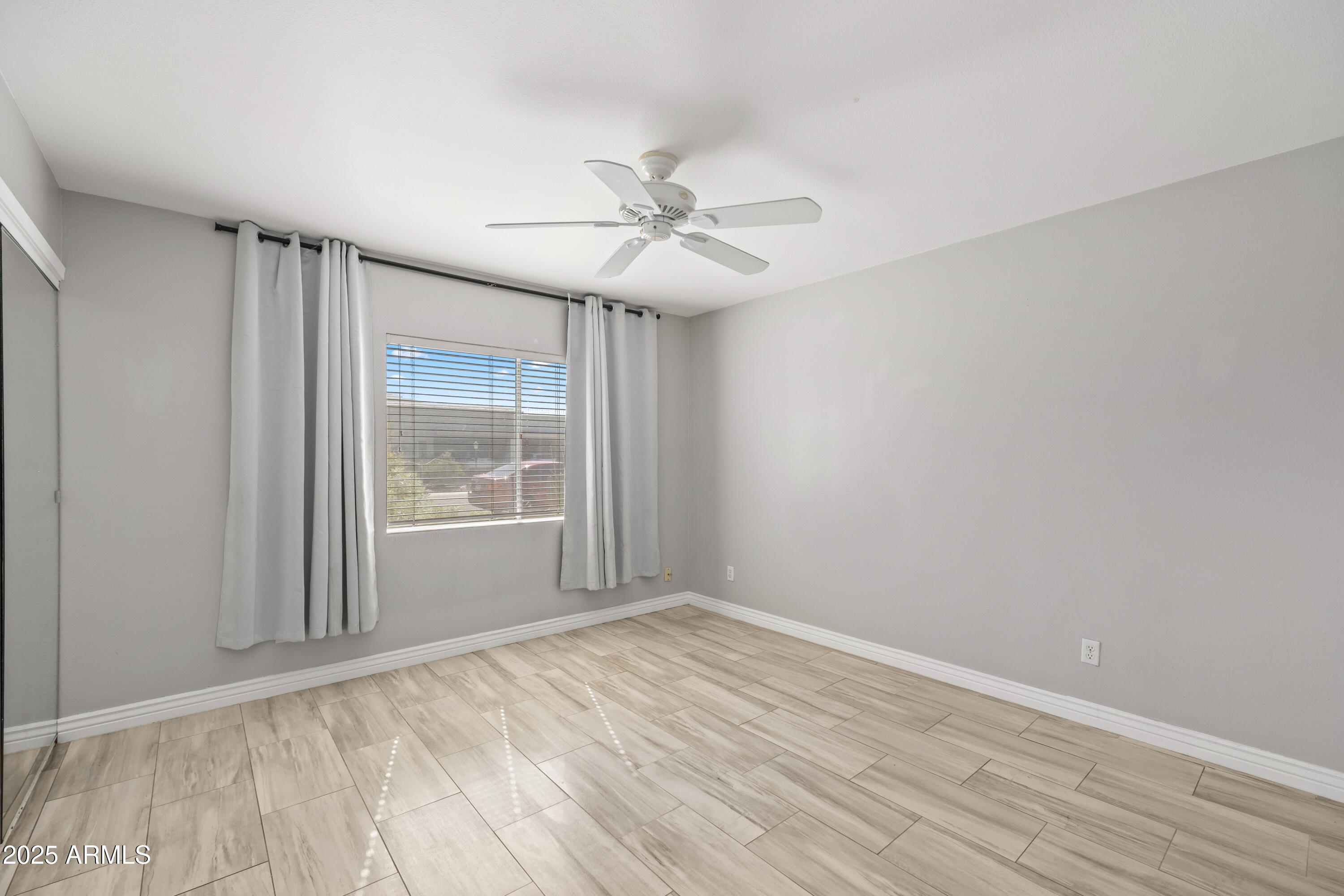 7662 E HAZELWOOD Street