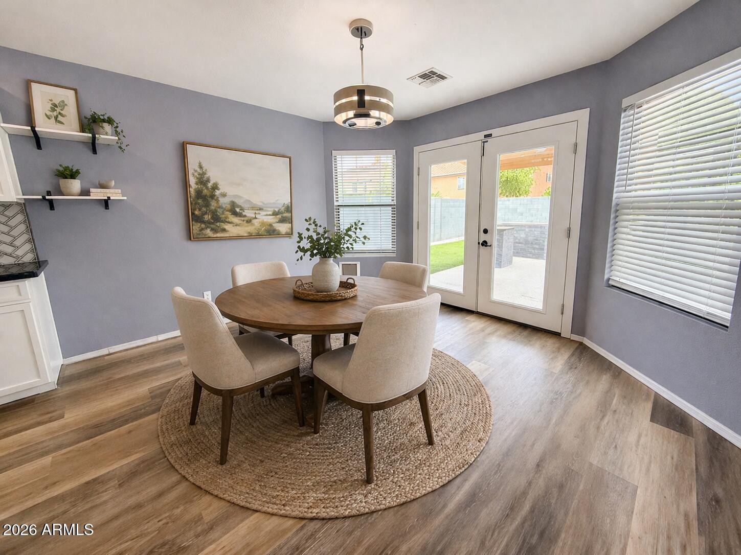 2812 W SUNSHINE BUTTE Drive