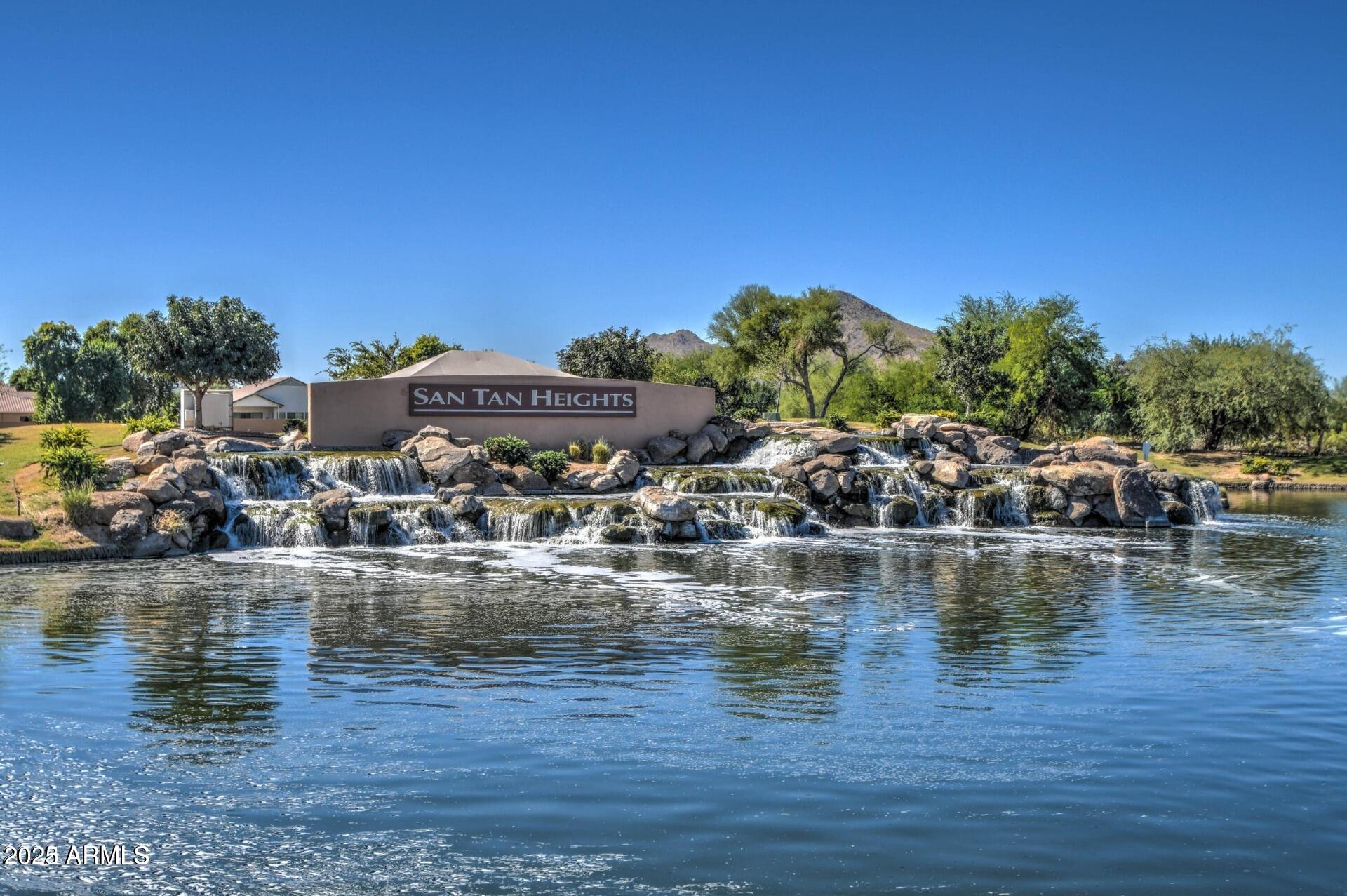 2812 W SUNSHINE BUTTE Drive