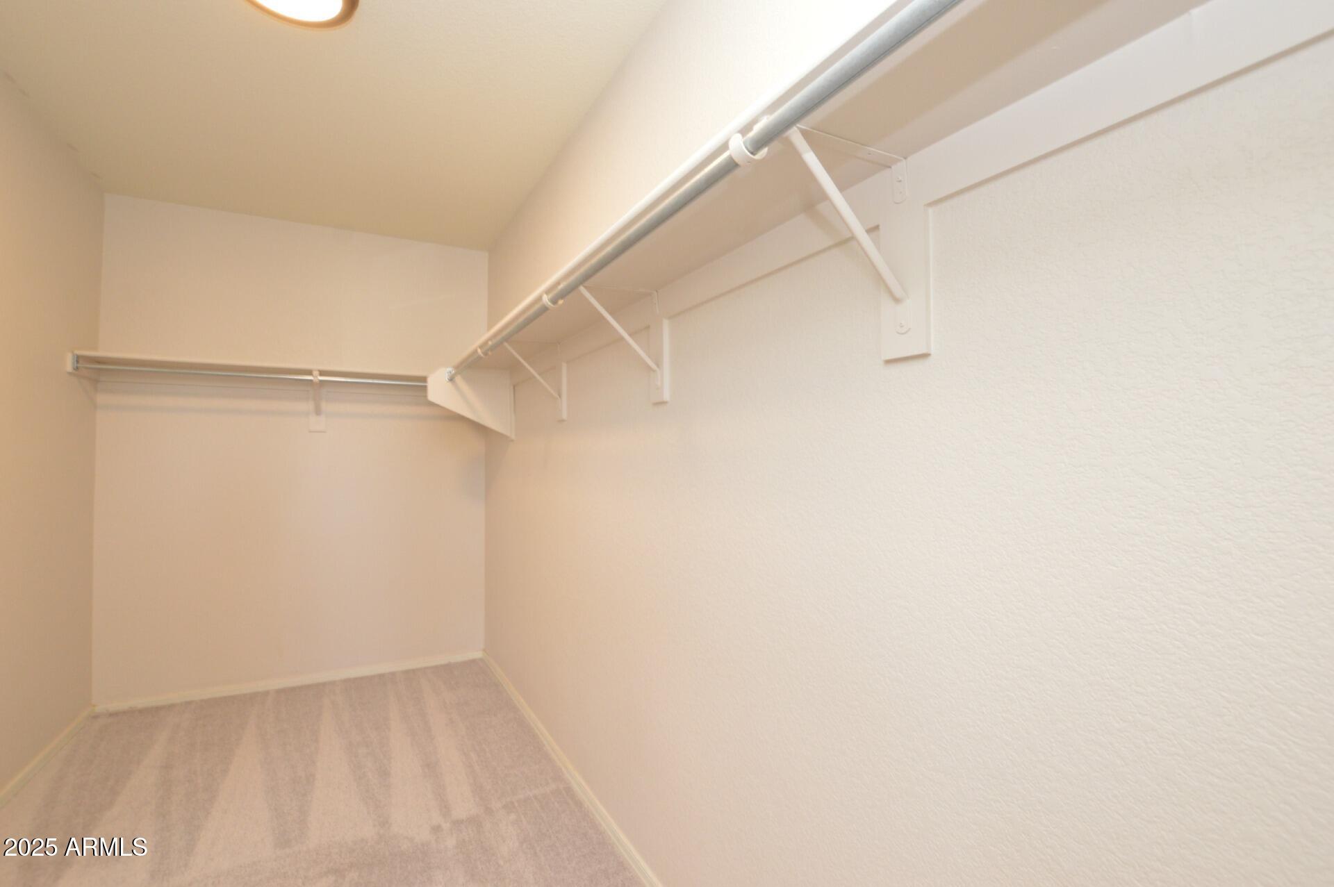 2812 W SUNSHINE BUTTE Drive