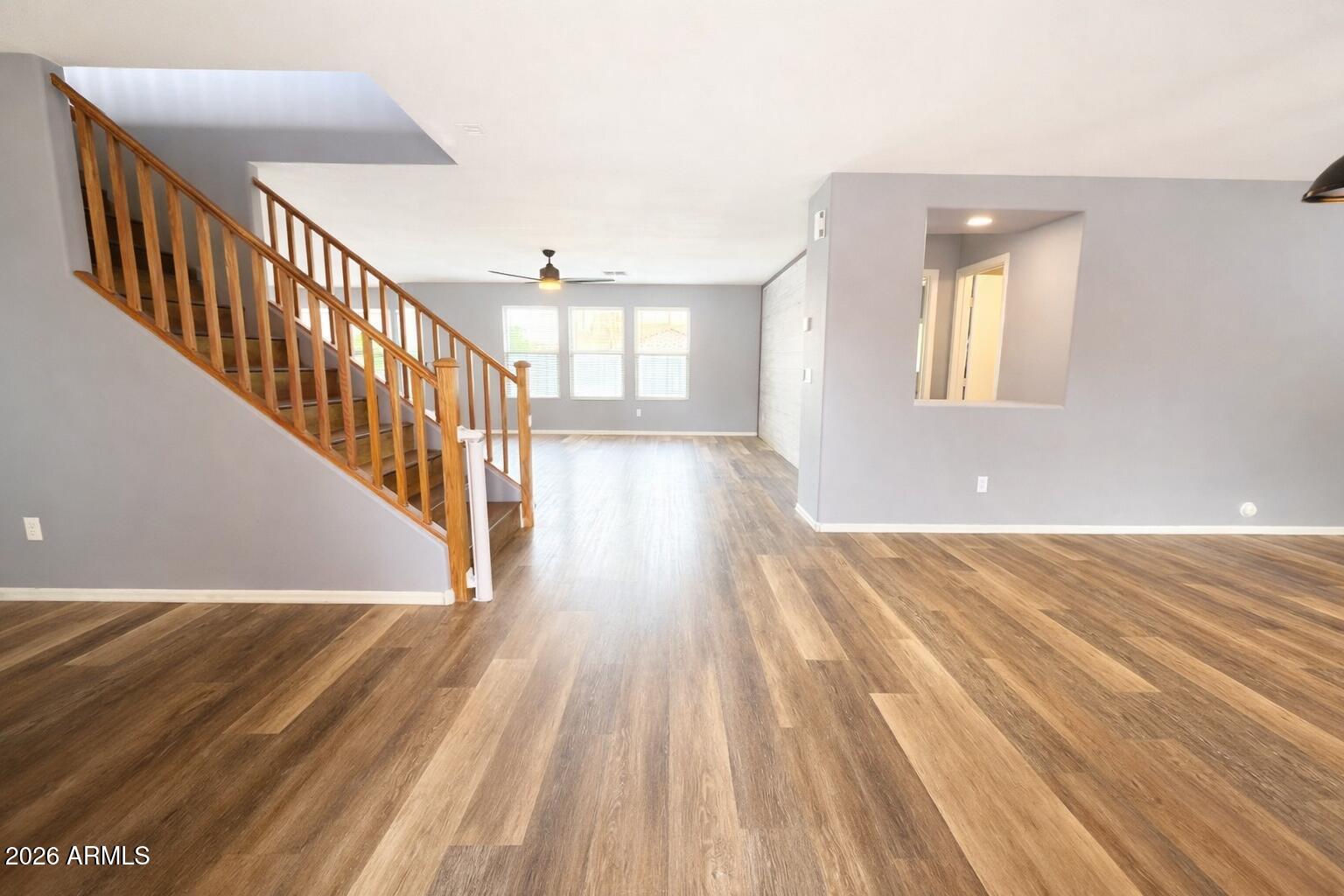 2812 W SUNSHINE BUTTE Drive