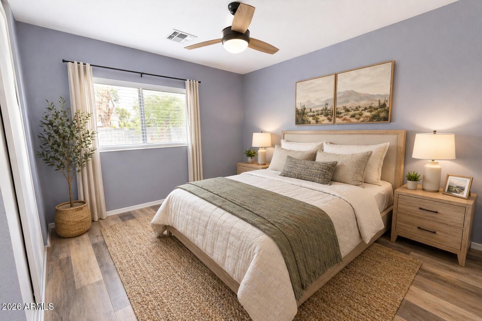 2812 W SUNSHINE BUTTE Drive