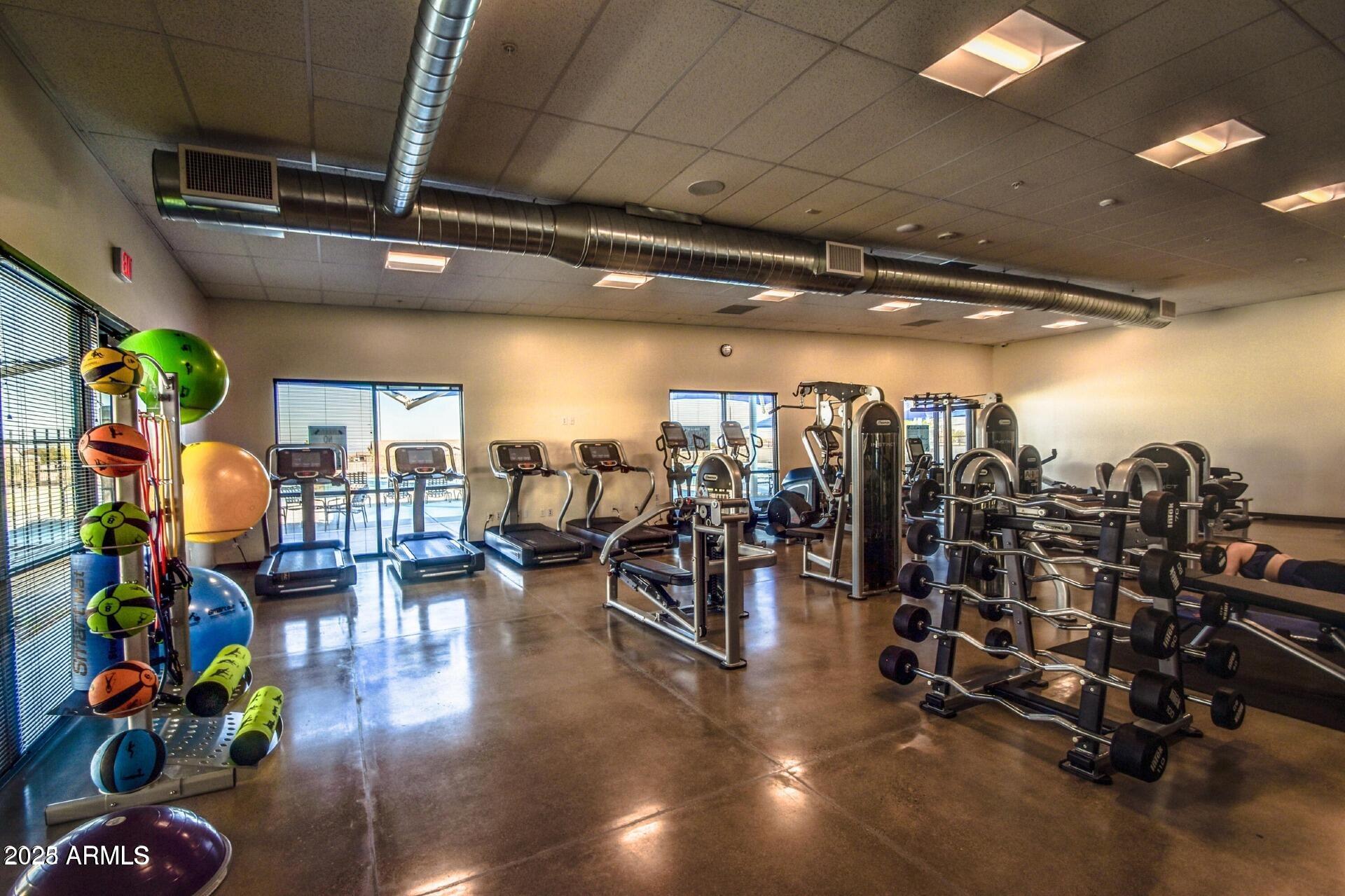 2812 W SUNSHINE BUTTE Drive