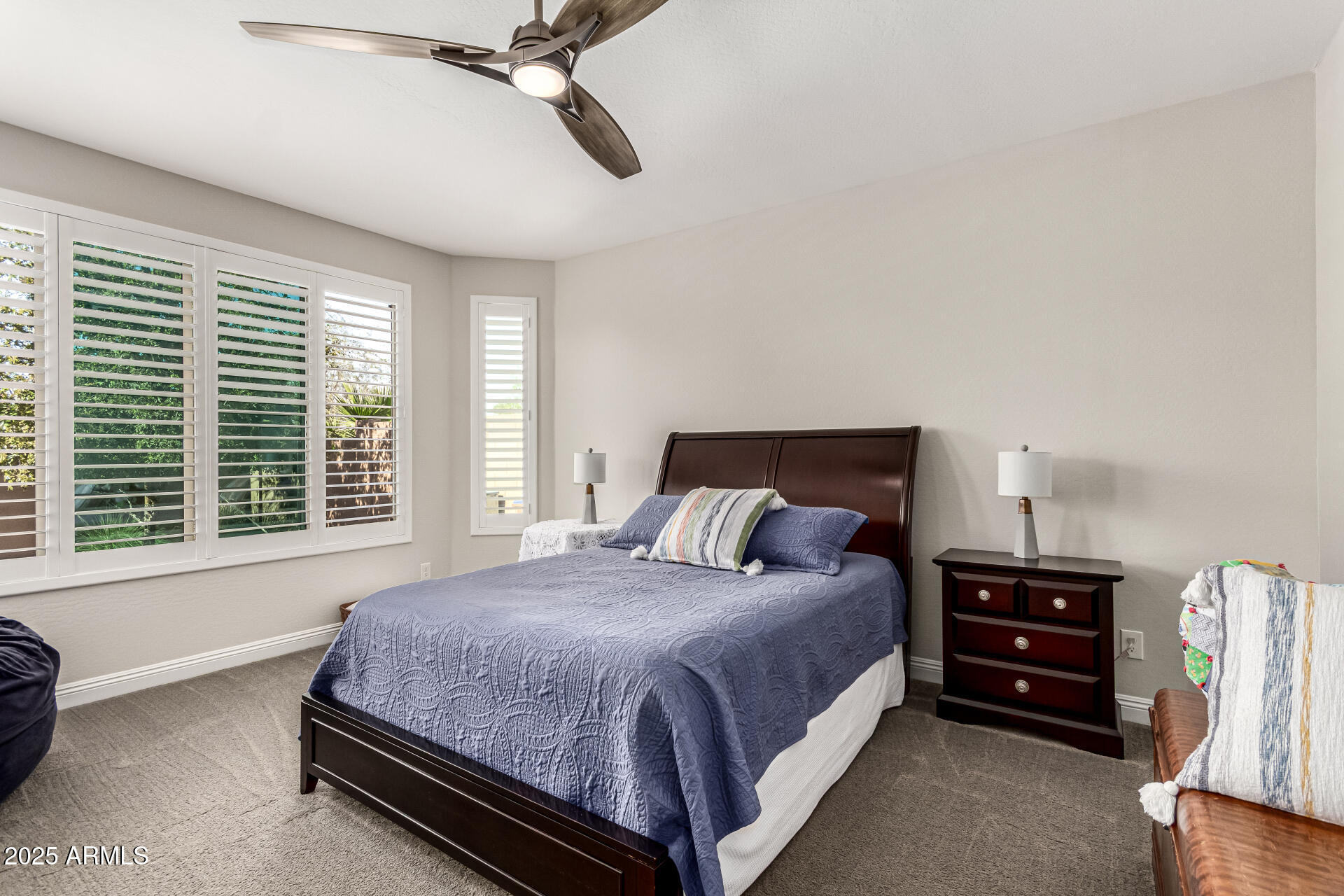 4138 N HAWTHORN Drive