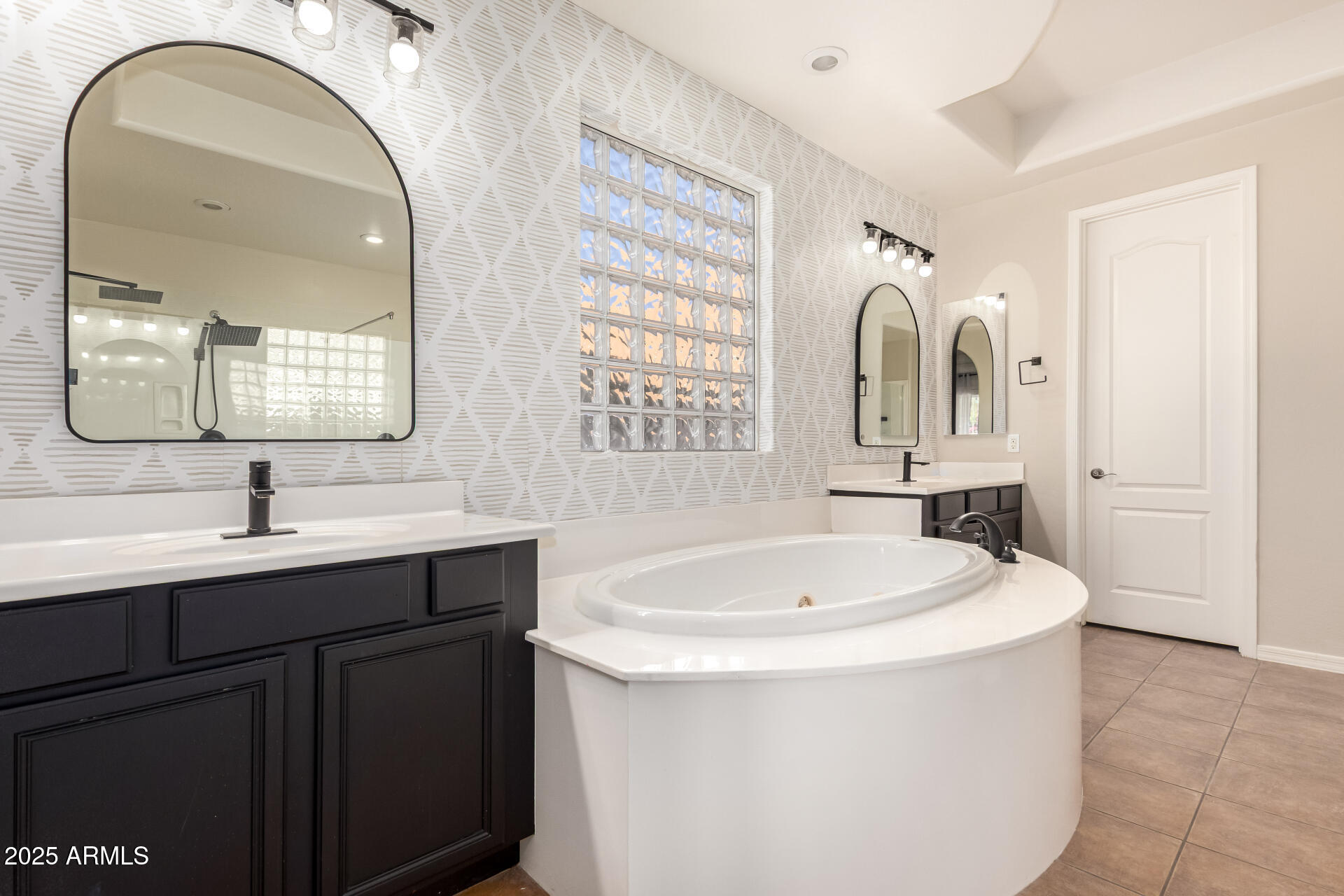 2198 E WISTERIA Drive