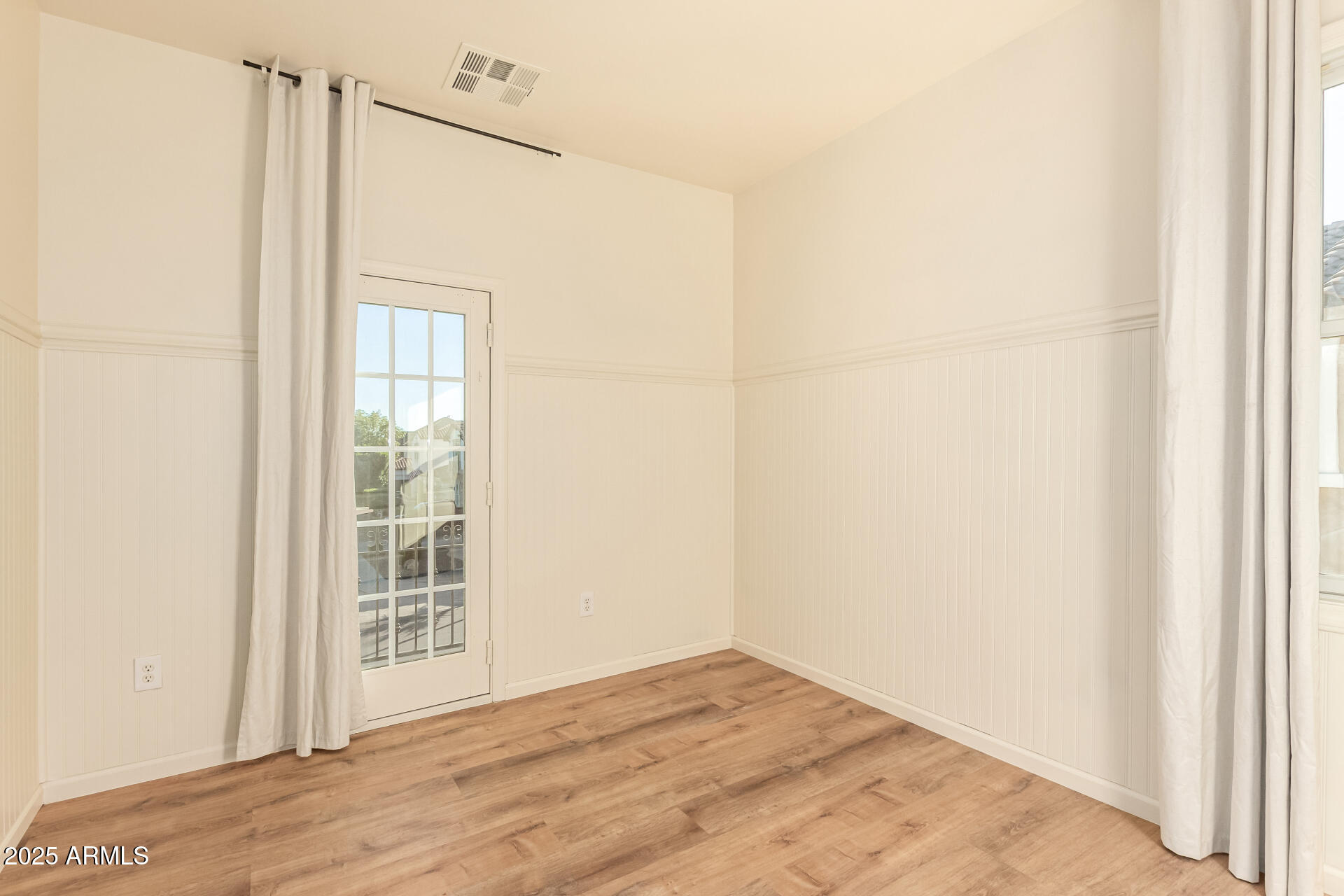 2198 E WISTERIA Drive