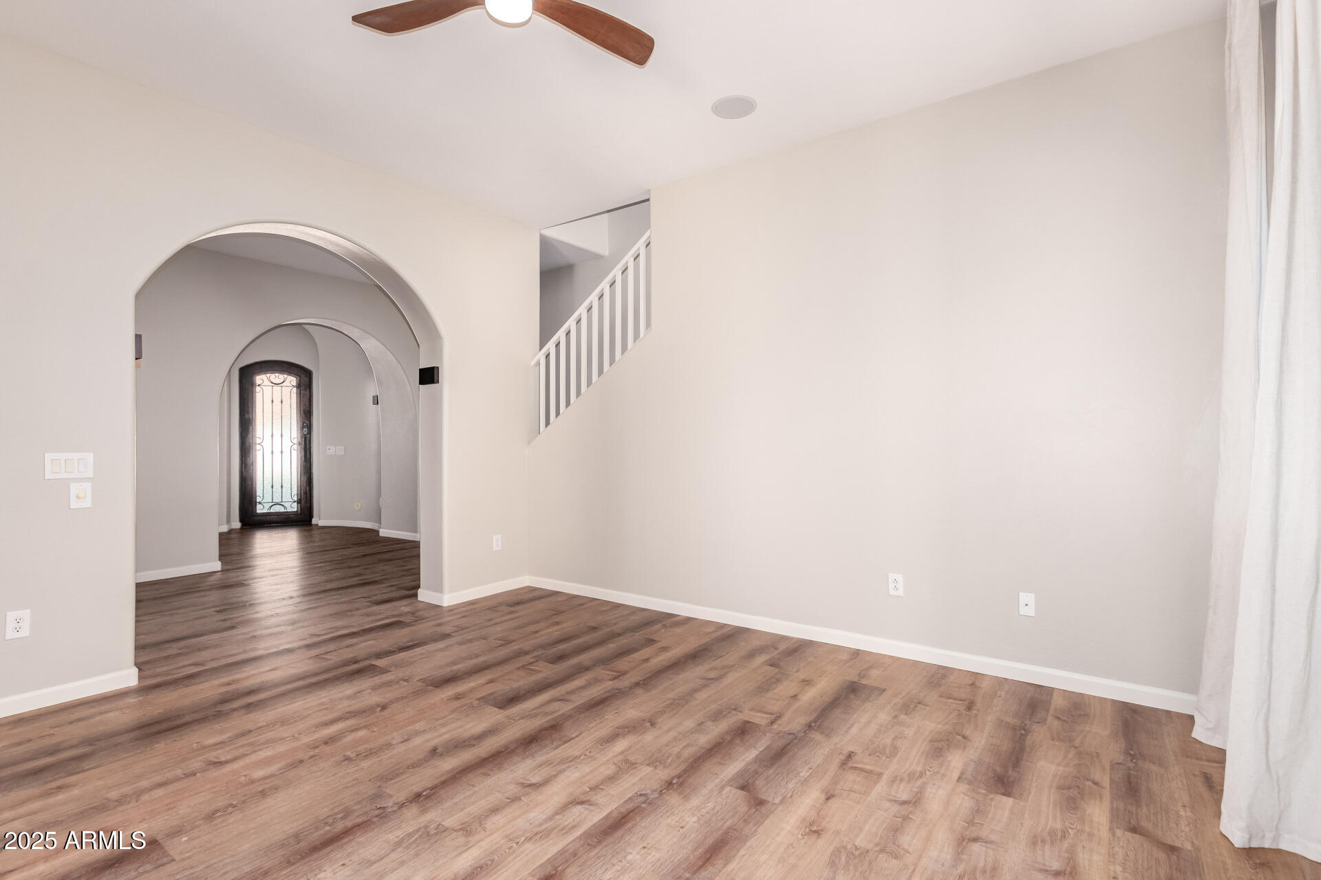 2198 E WISTERIA Drive