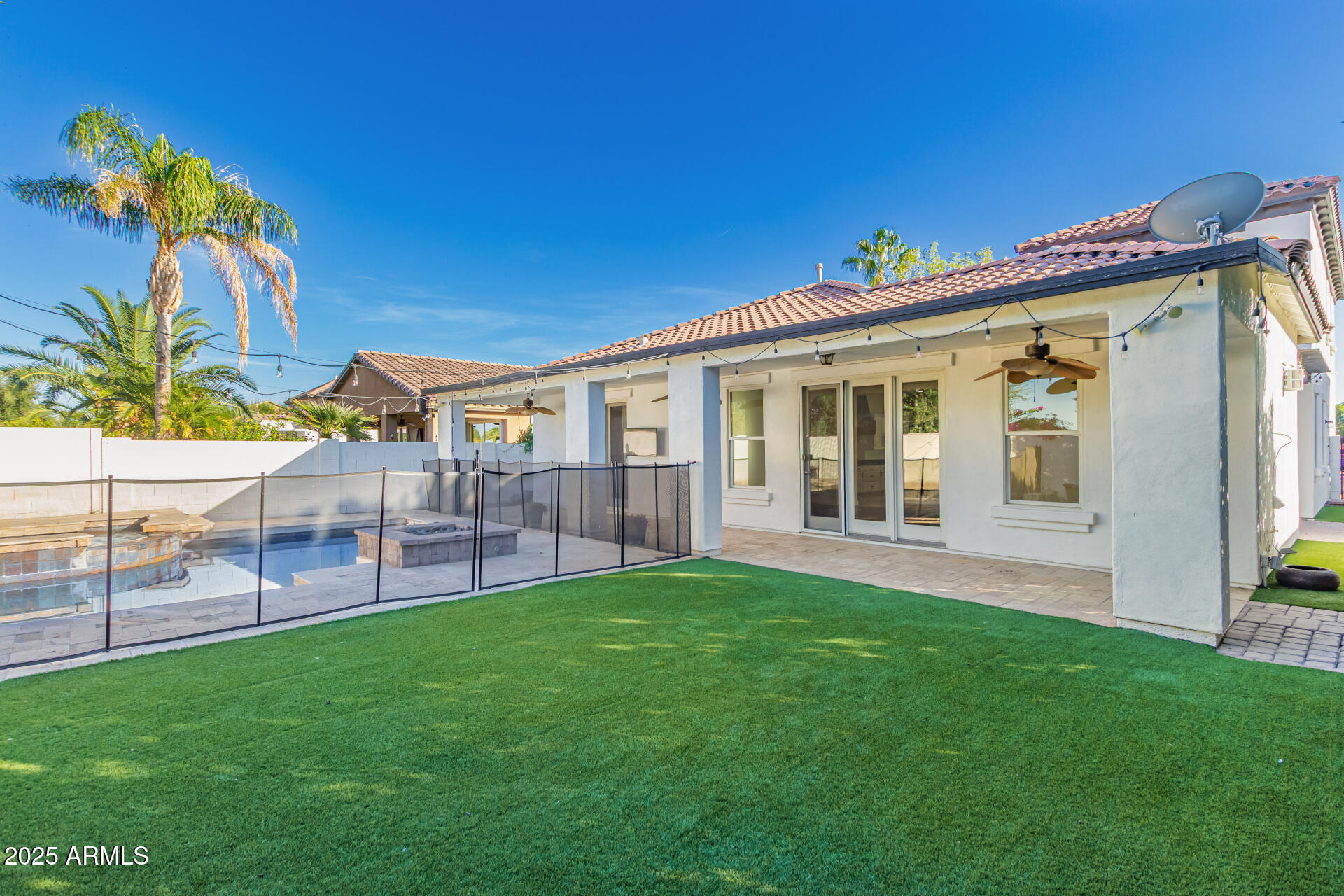 2198 E WISTERIA Drive