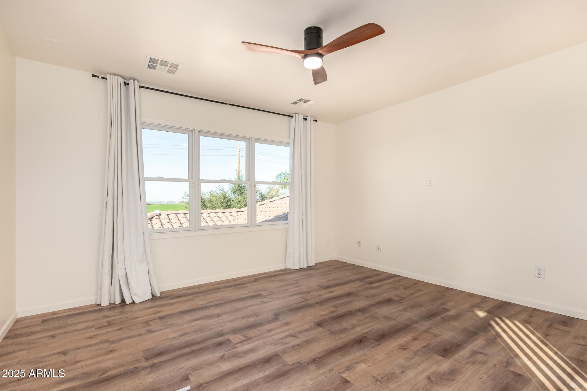 2198 E WISTERIA Drive