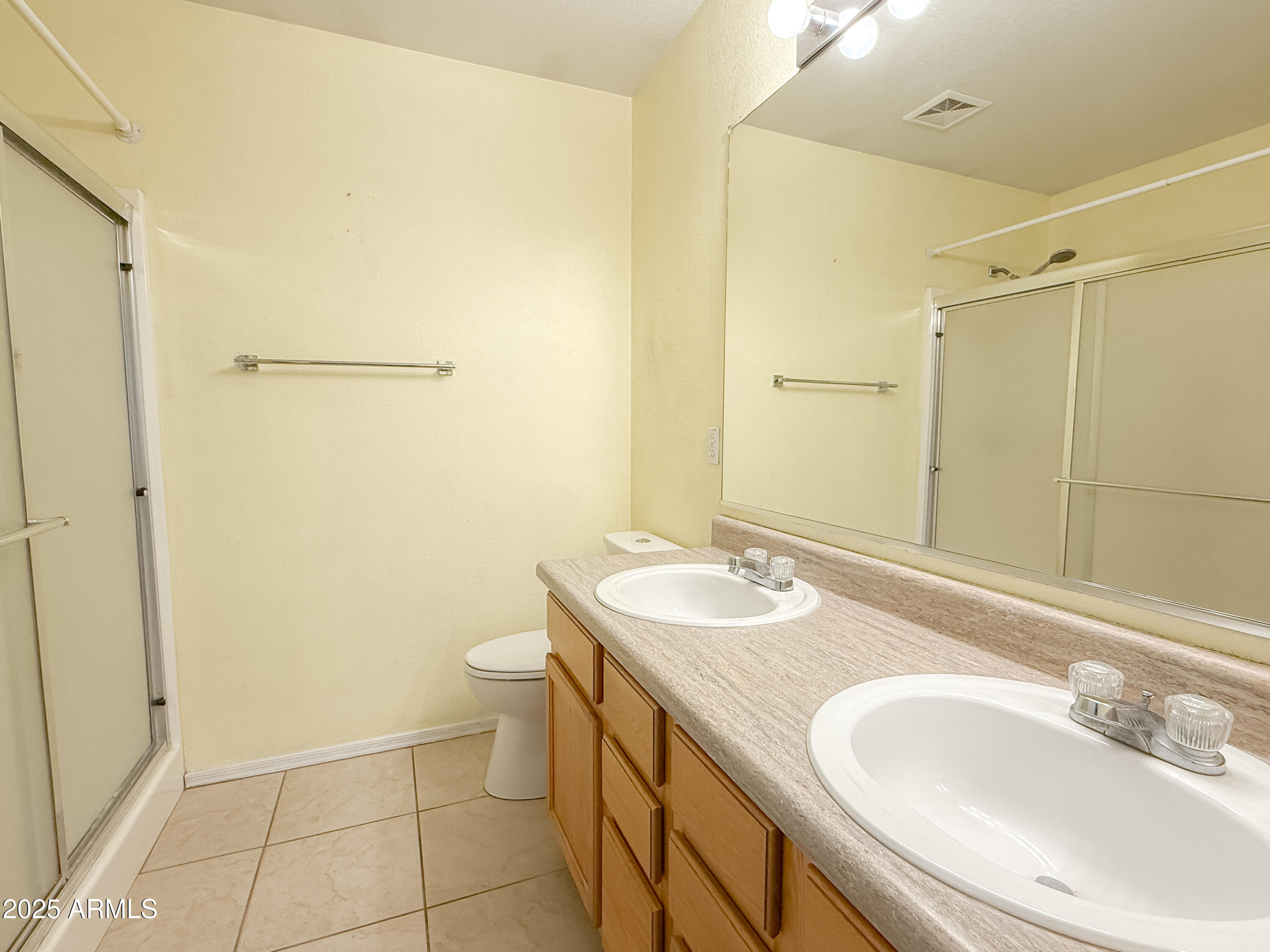 1042 S CLANCY Circle