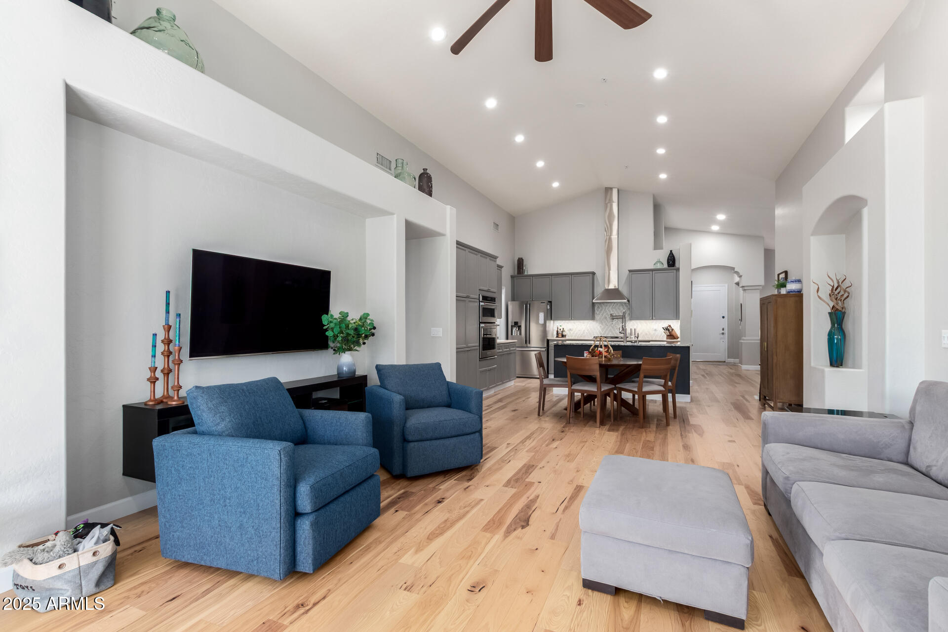 10255 E ACACIA Drive