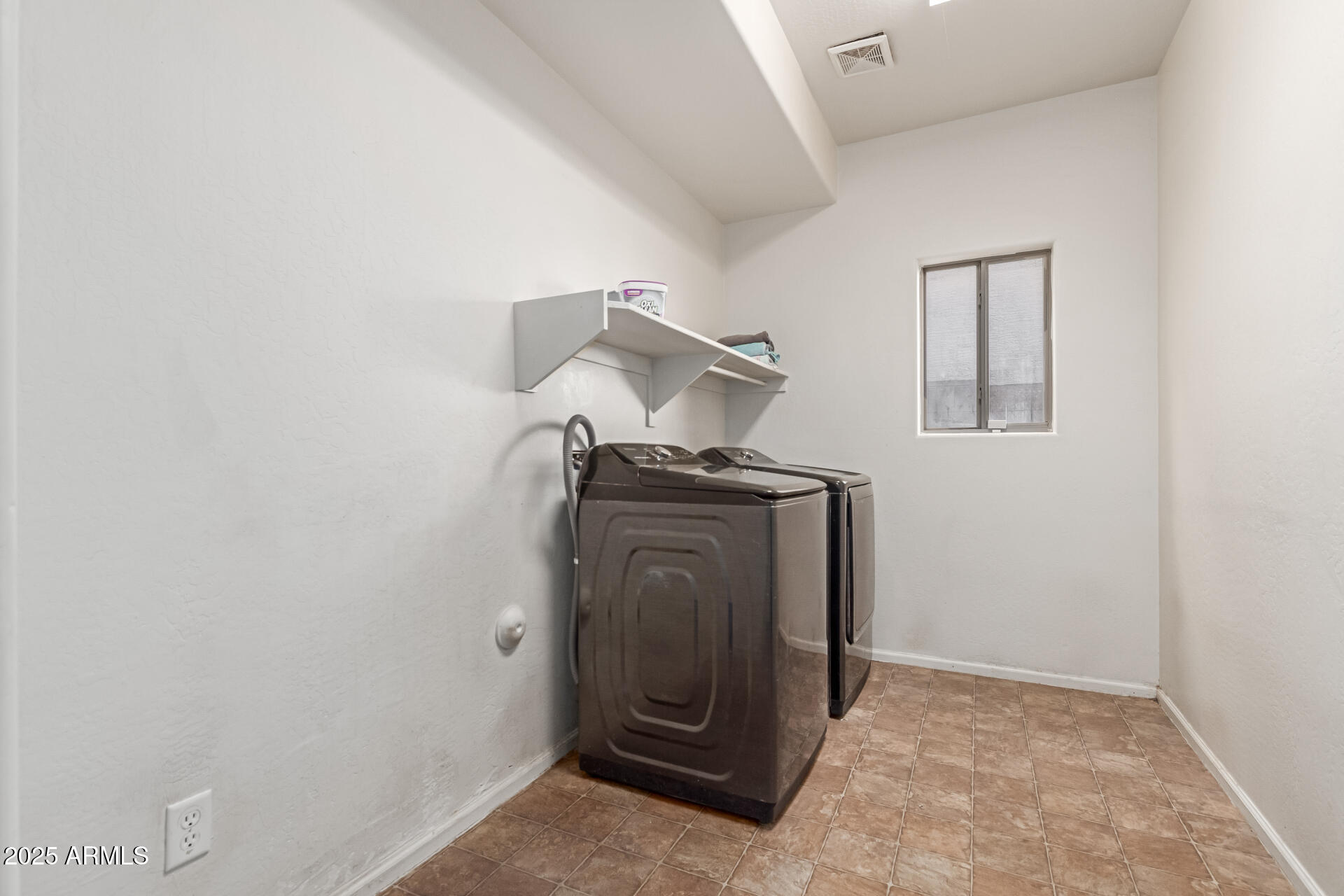 41248 W HAYDEN Drive