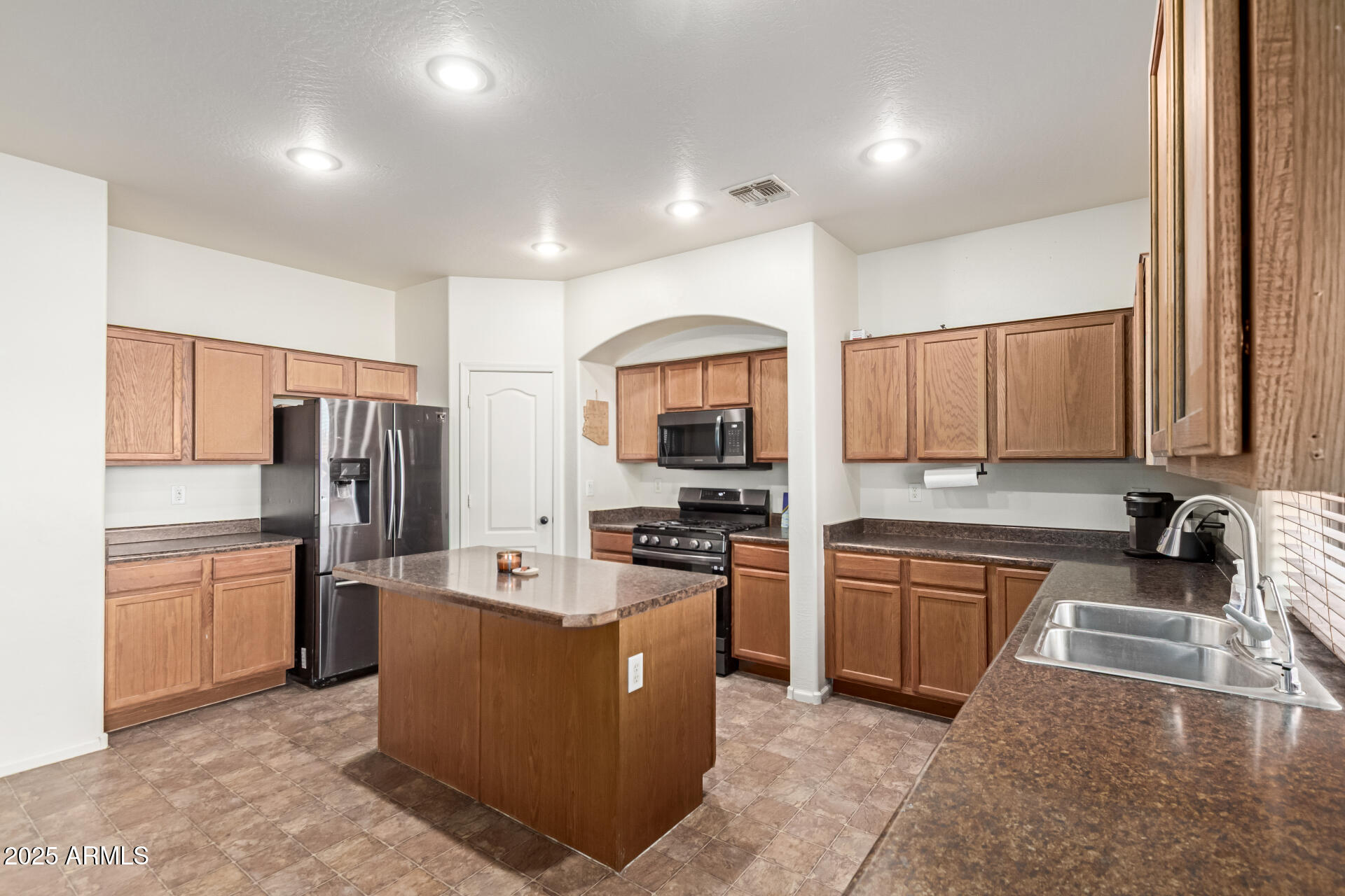 41248 W HAYDEN Drive