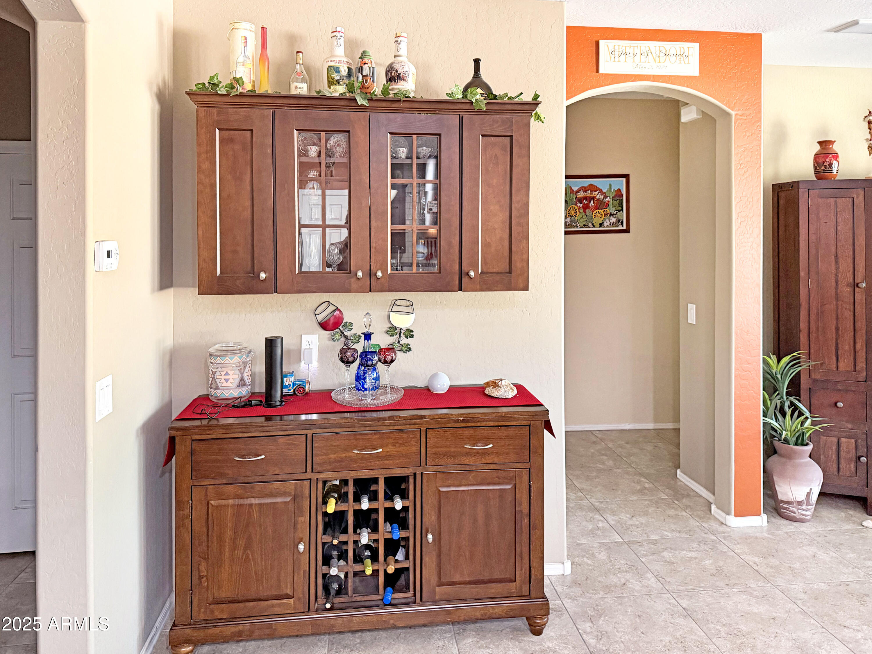 4392 N JULIEANNE Court