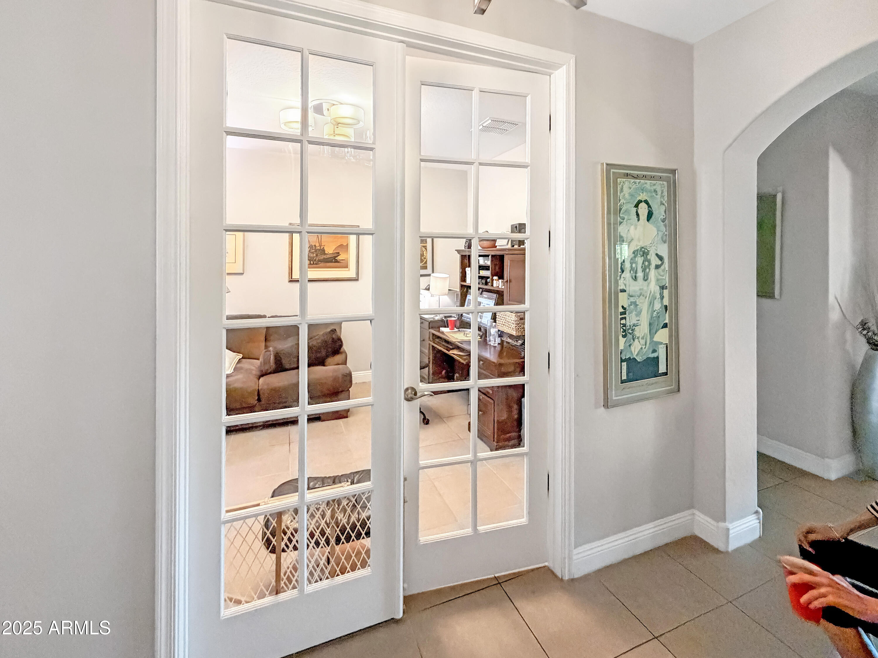 3848 N HUNTINGTON Drive