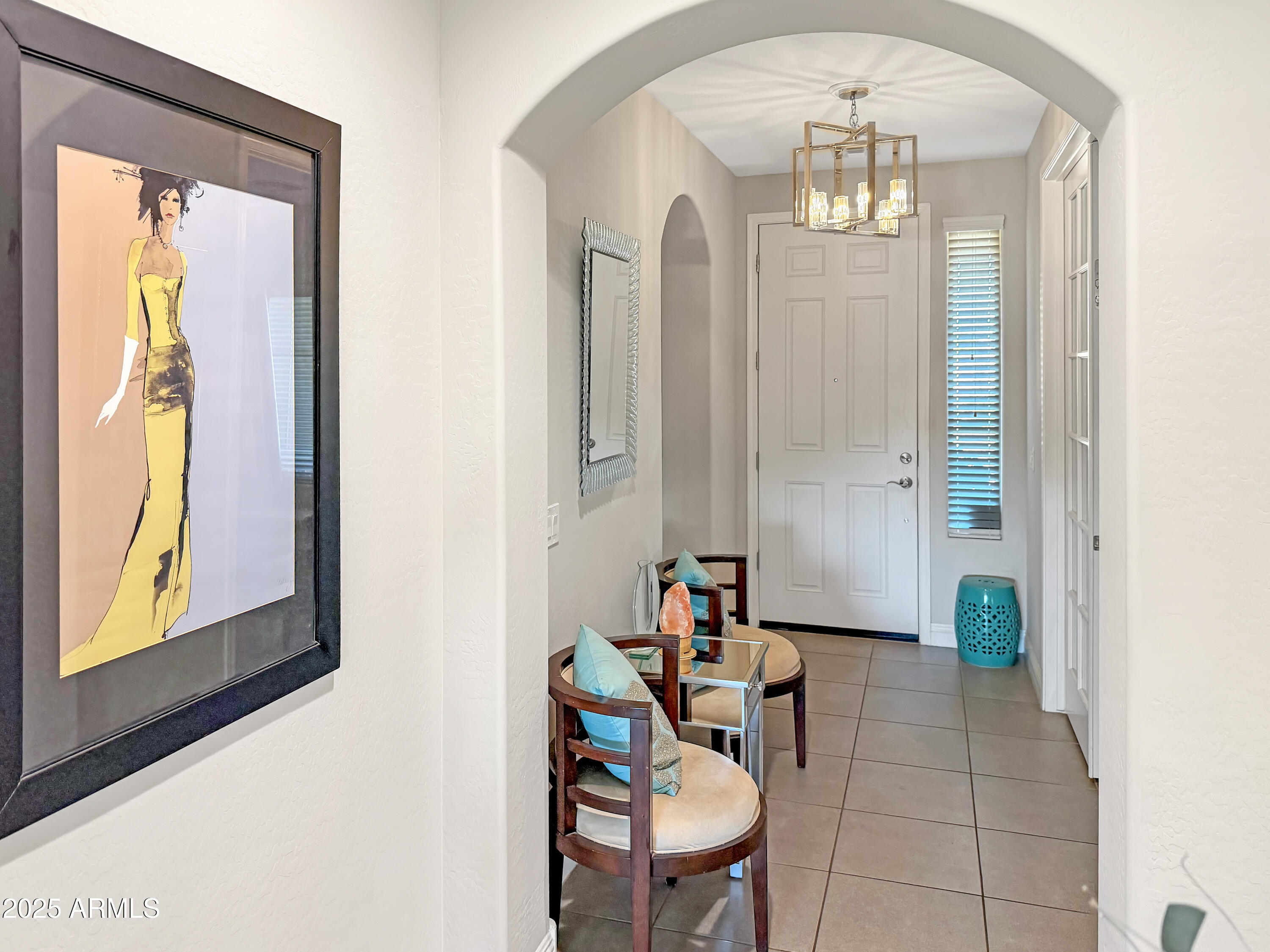 3848 N HUNTINGTON Drive