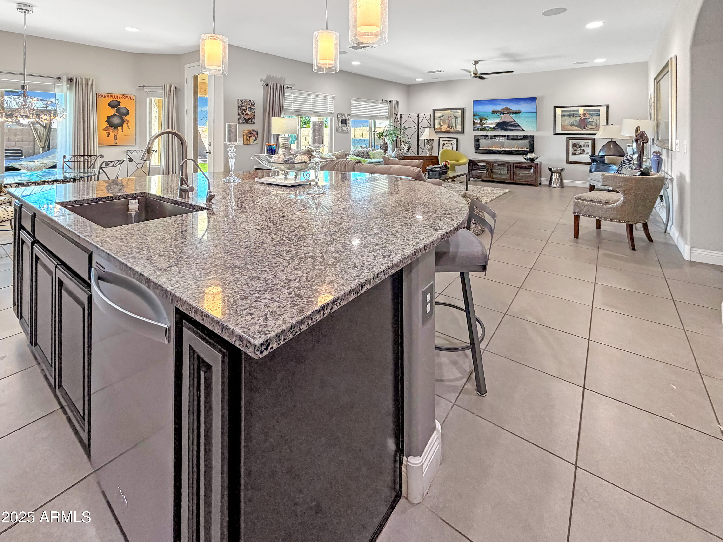 3848 N HUNTINGTON Drive