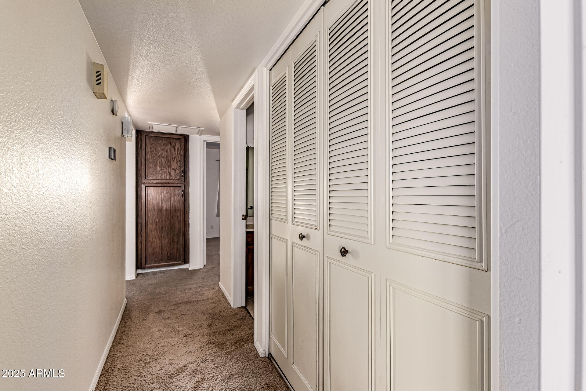 1328 E PALMDALE Drive