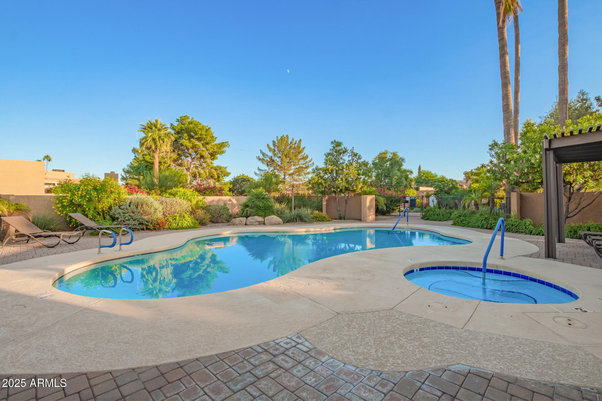 7808 E CORONADO Road