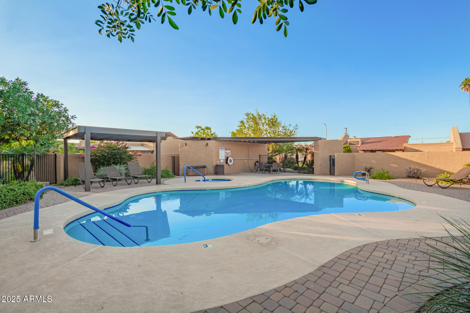 7808 E CORONADO Road