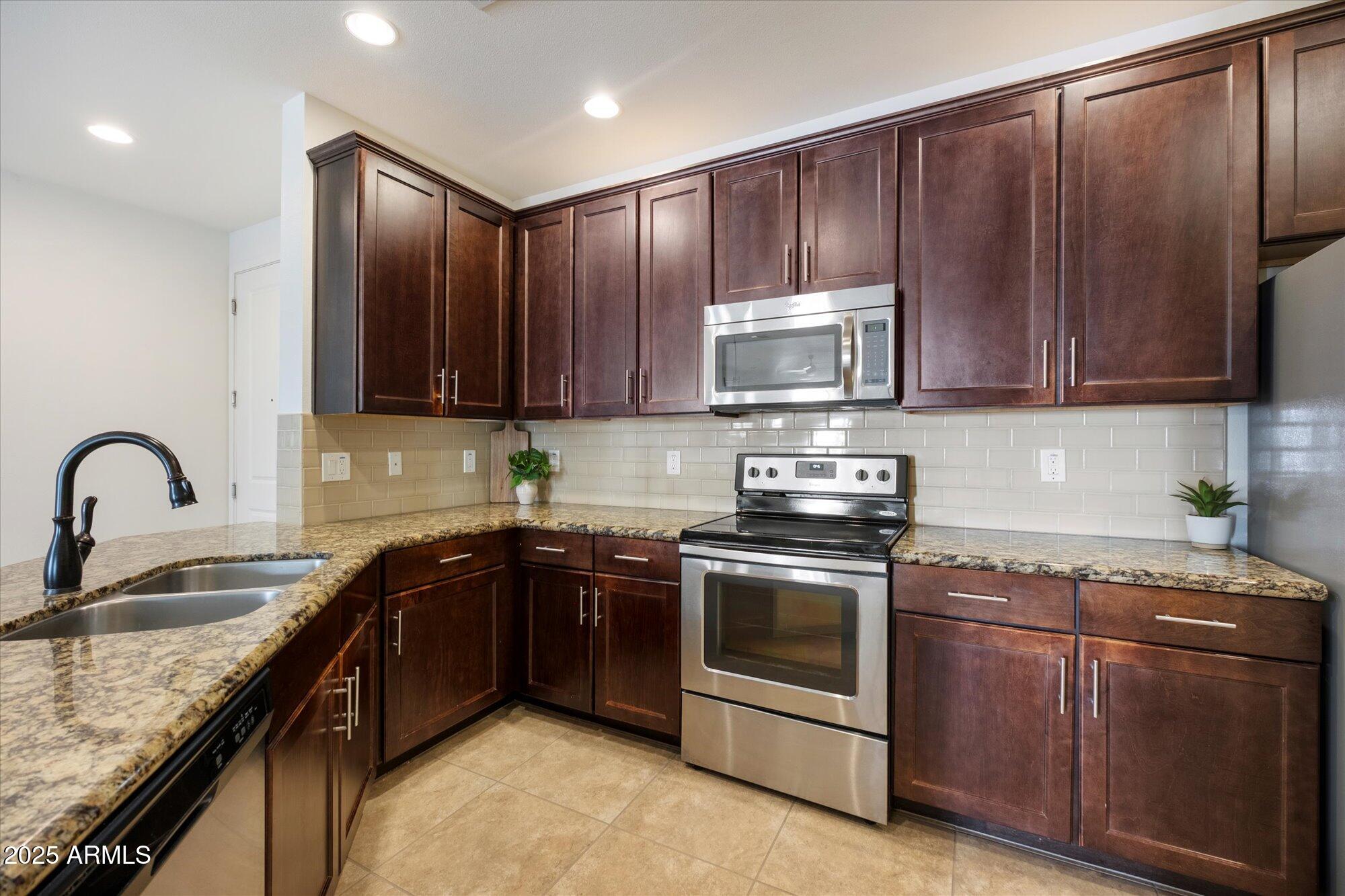 2511 W QUEEN CREEK Road, 230