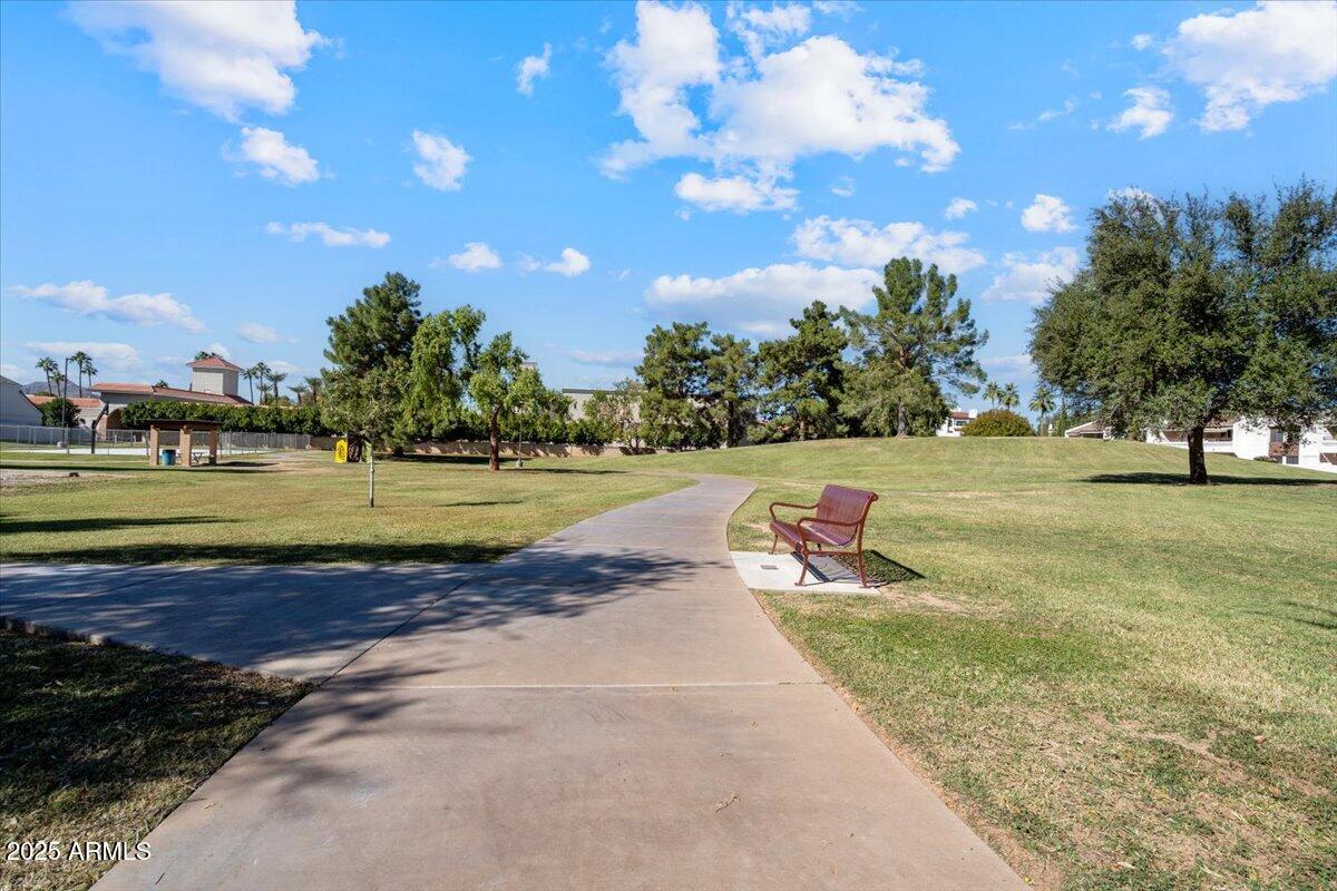 8306 E VIA DE DORADO