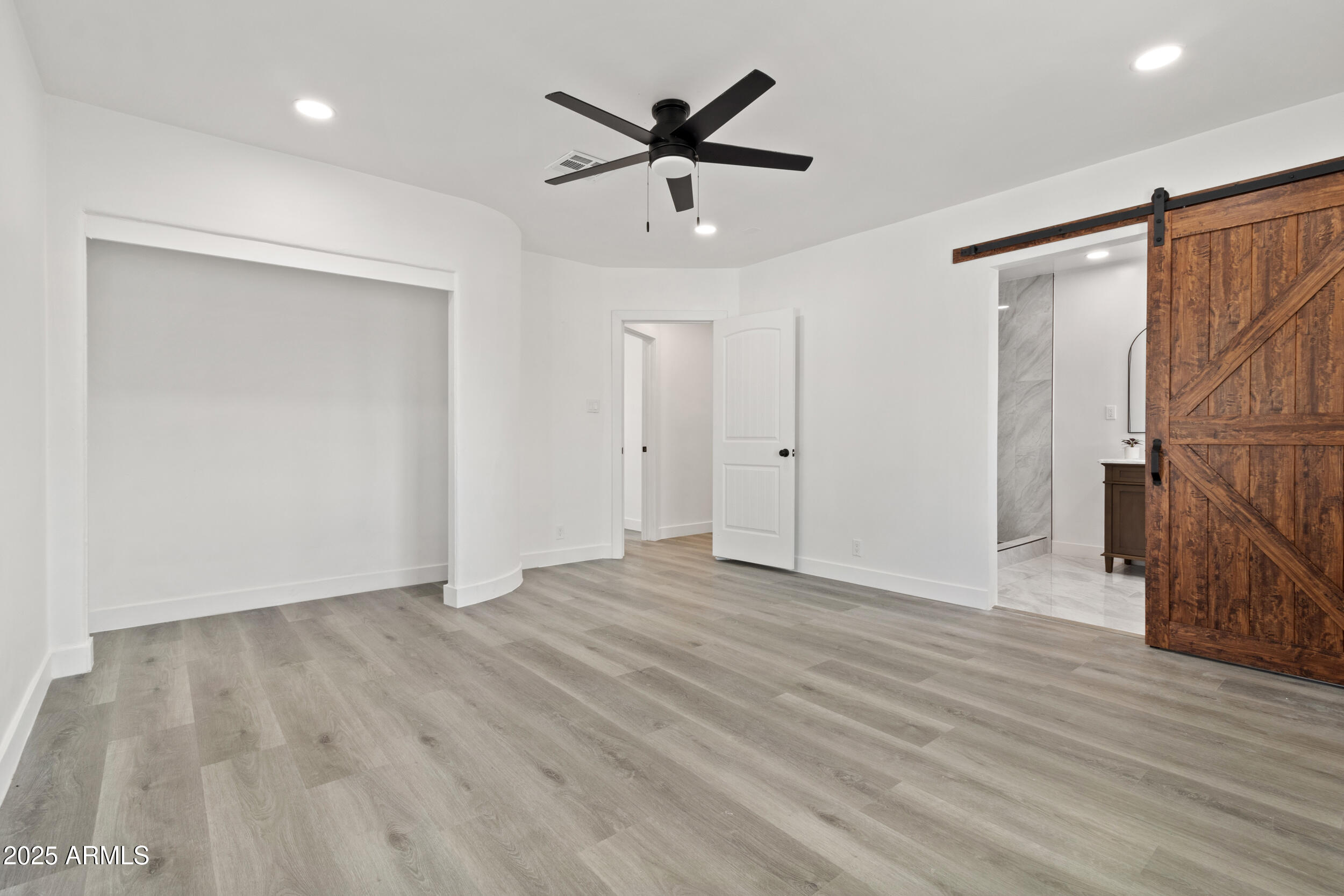 346 W EDGEMONT Avenue