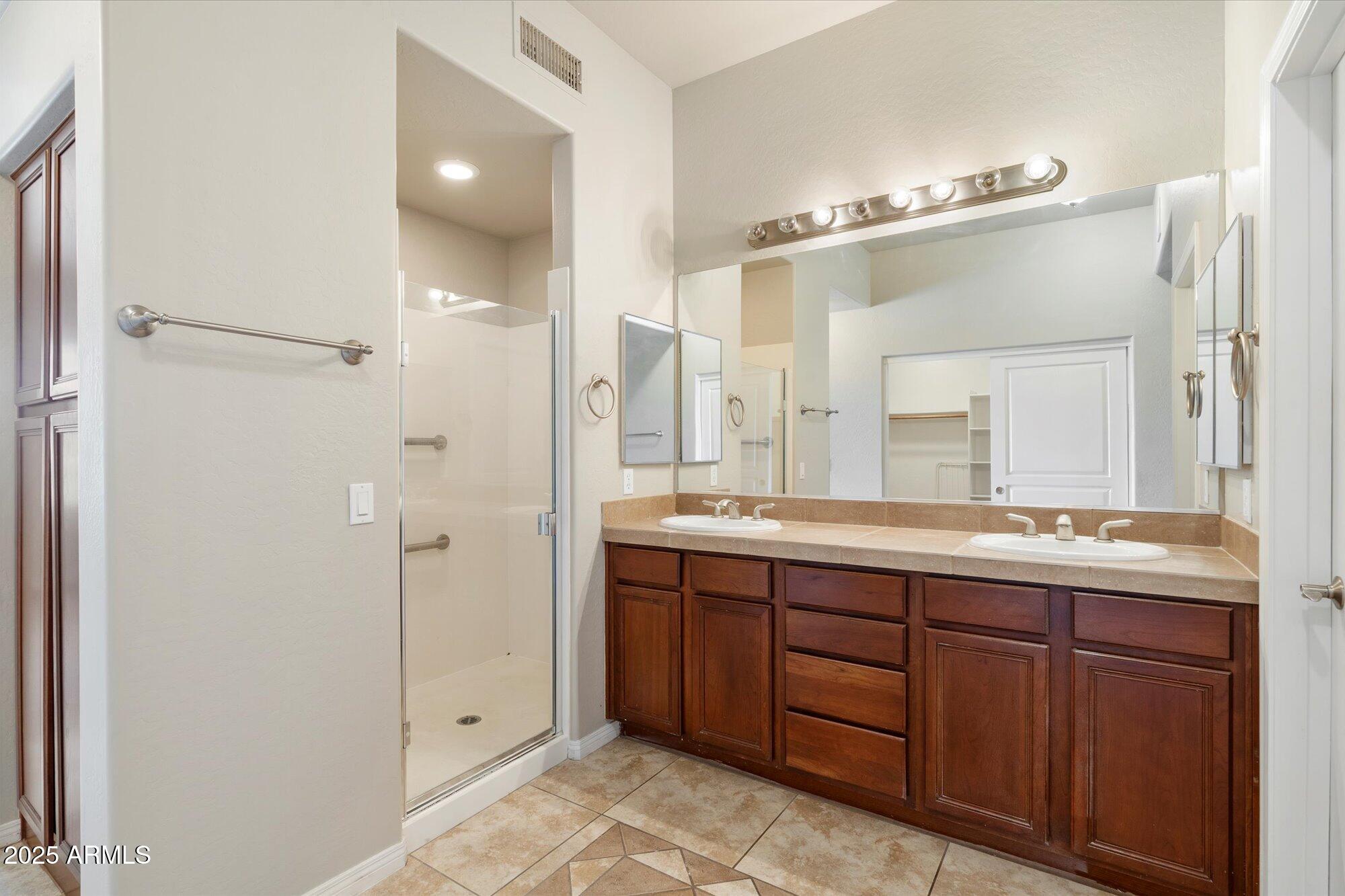 2989 N 44TH Street, 2039