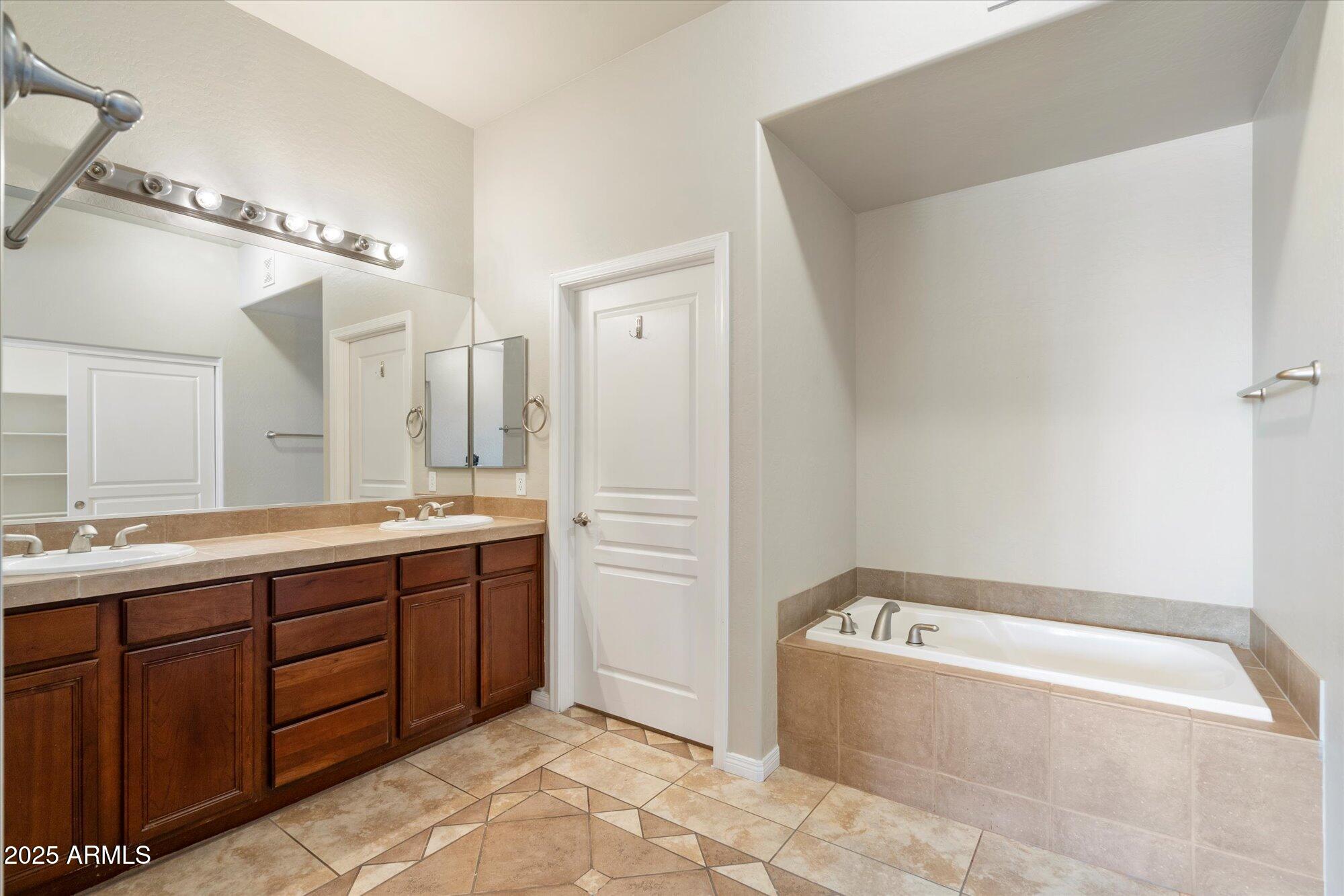 2989 N 44TH Street, 2039